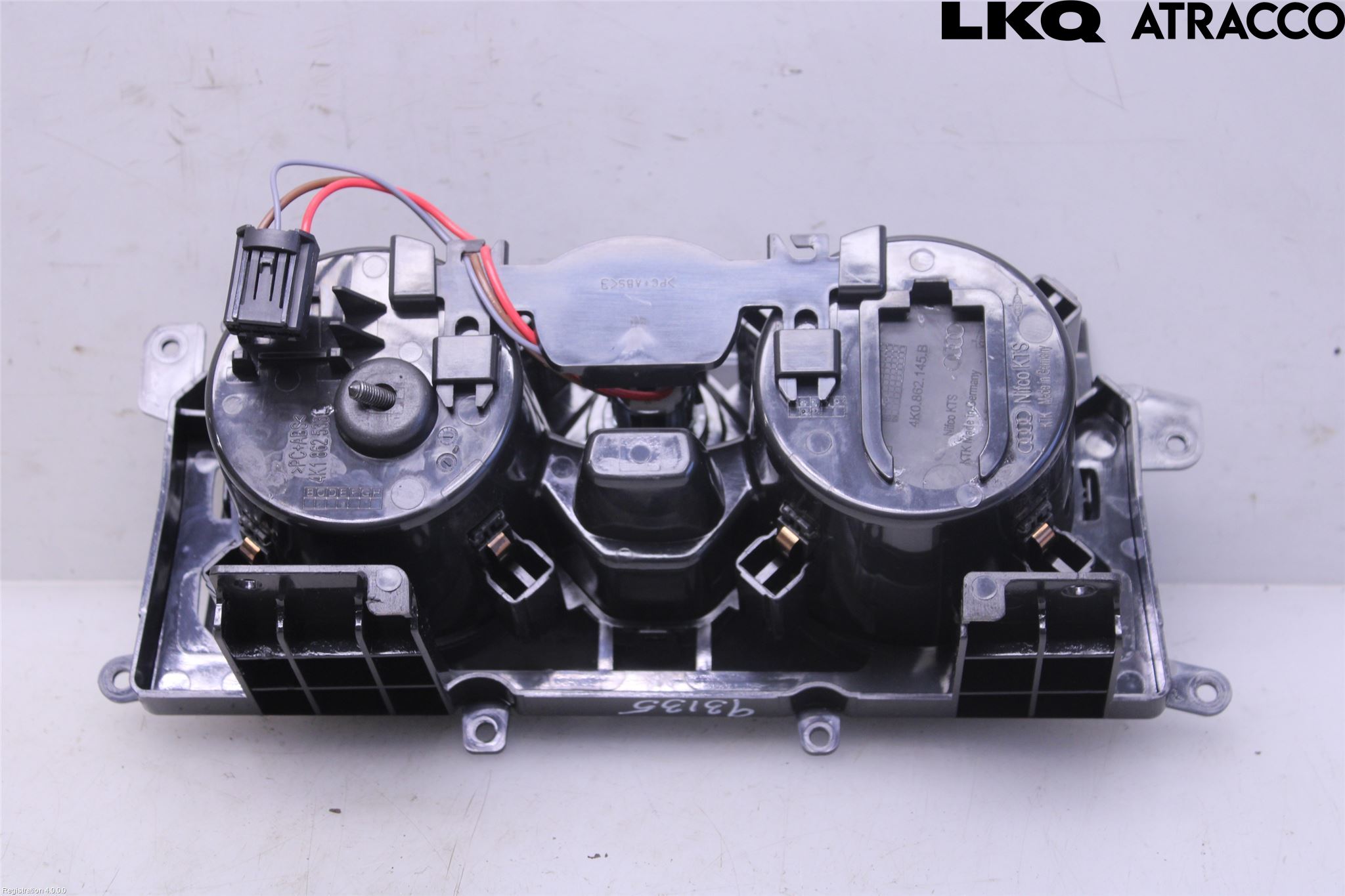 Audi A6 F2/C8 19- Innr Koppholder
