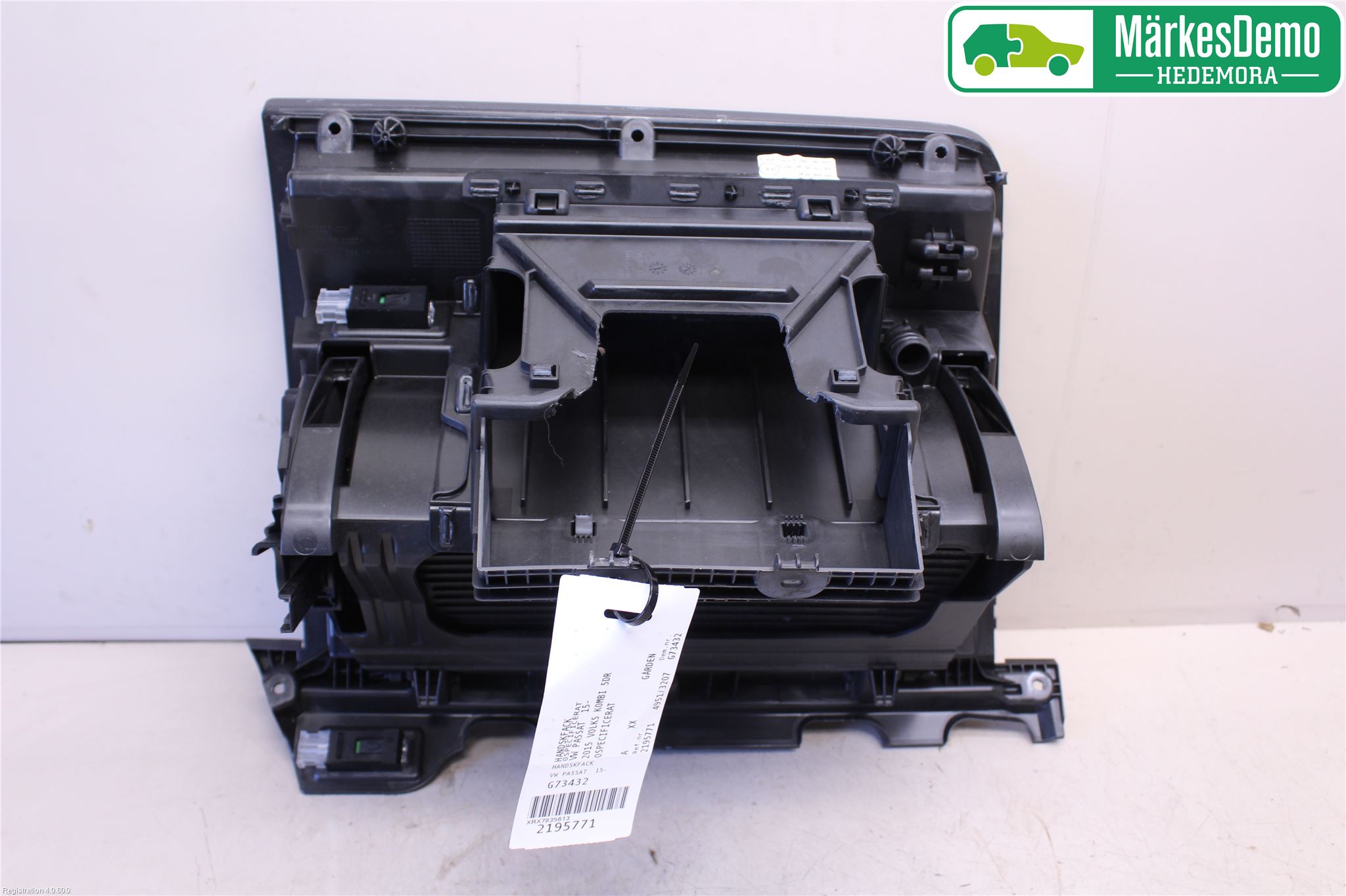 Volkswagen VW PASSAT 15-19 Innr Hanskerom