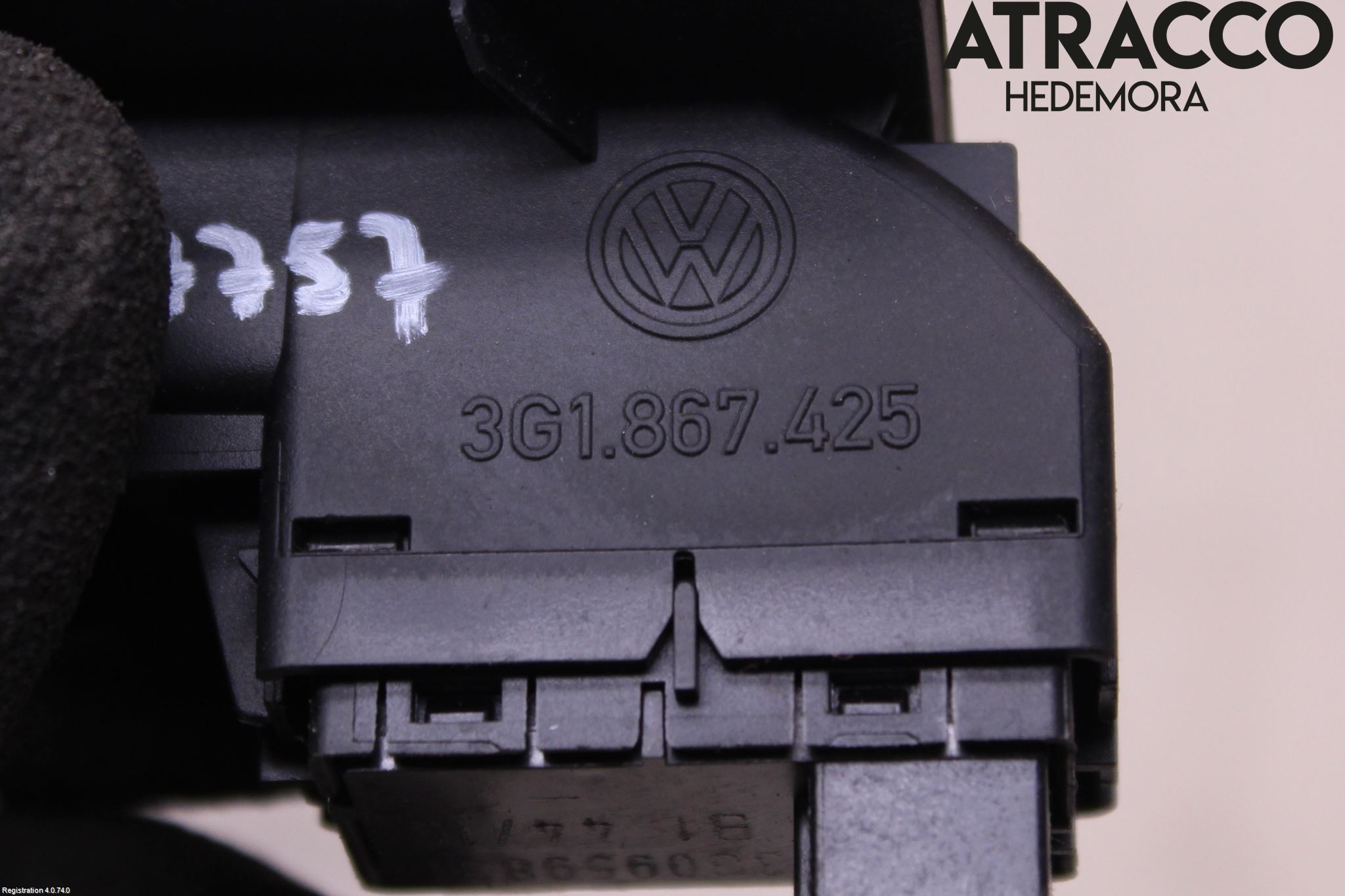 Volkswagen VW PASSAT 15-19 Bryter Bakluke