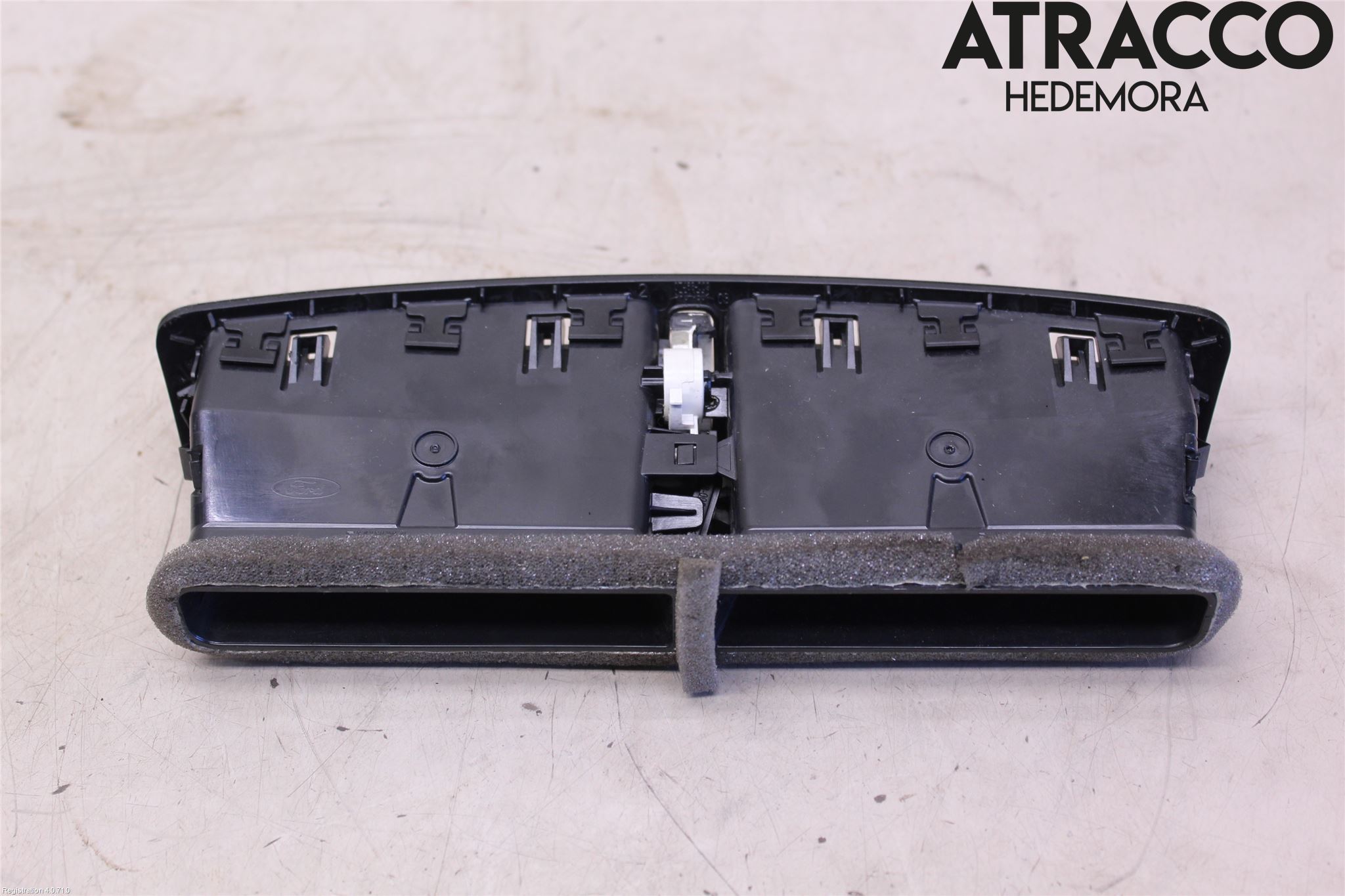 Ford KUGA 13-16 Dashbord Kanal - Dyse