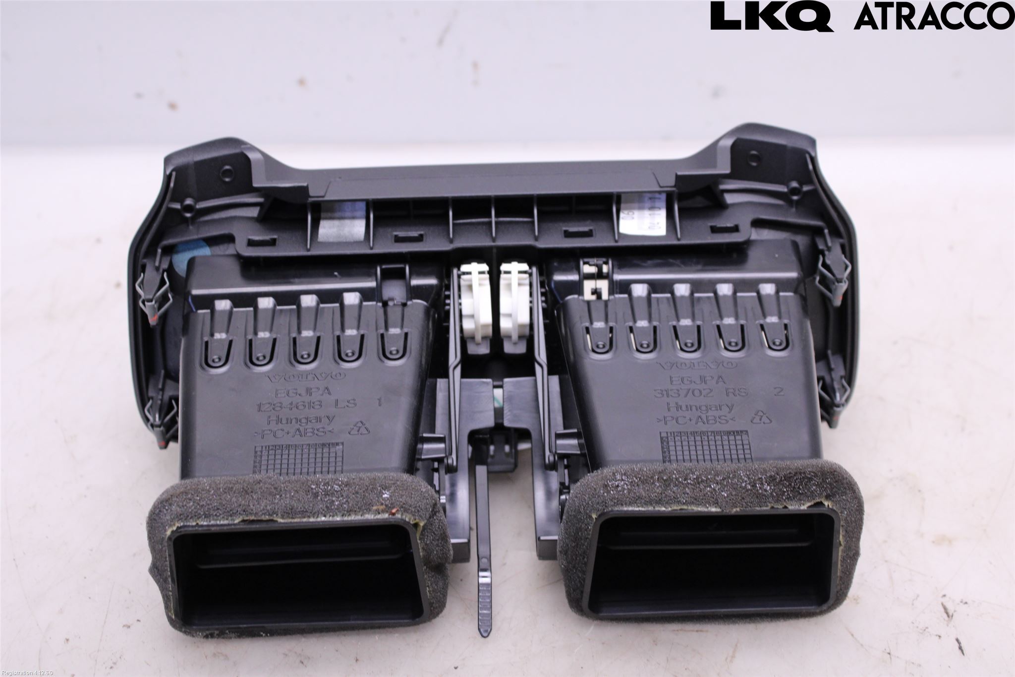 Volvo V40 12-19 Dashbord Kanal - Dyse