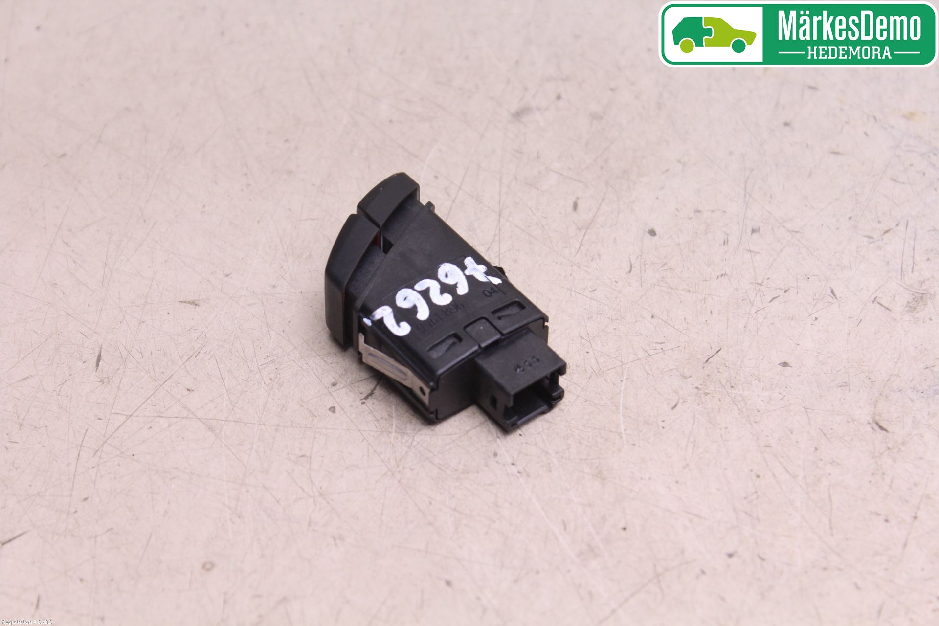 BMW 5 F10/F11/F18 09-17 Bryter Varsel (Nødblink)