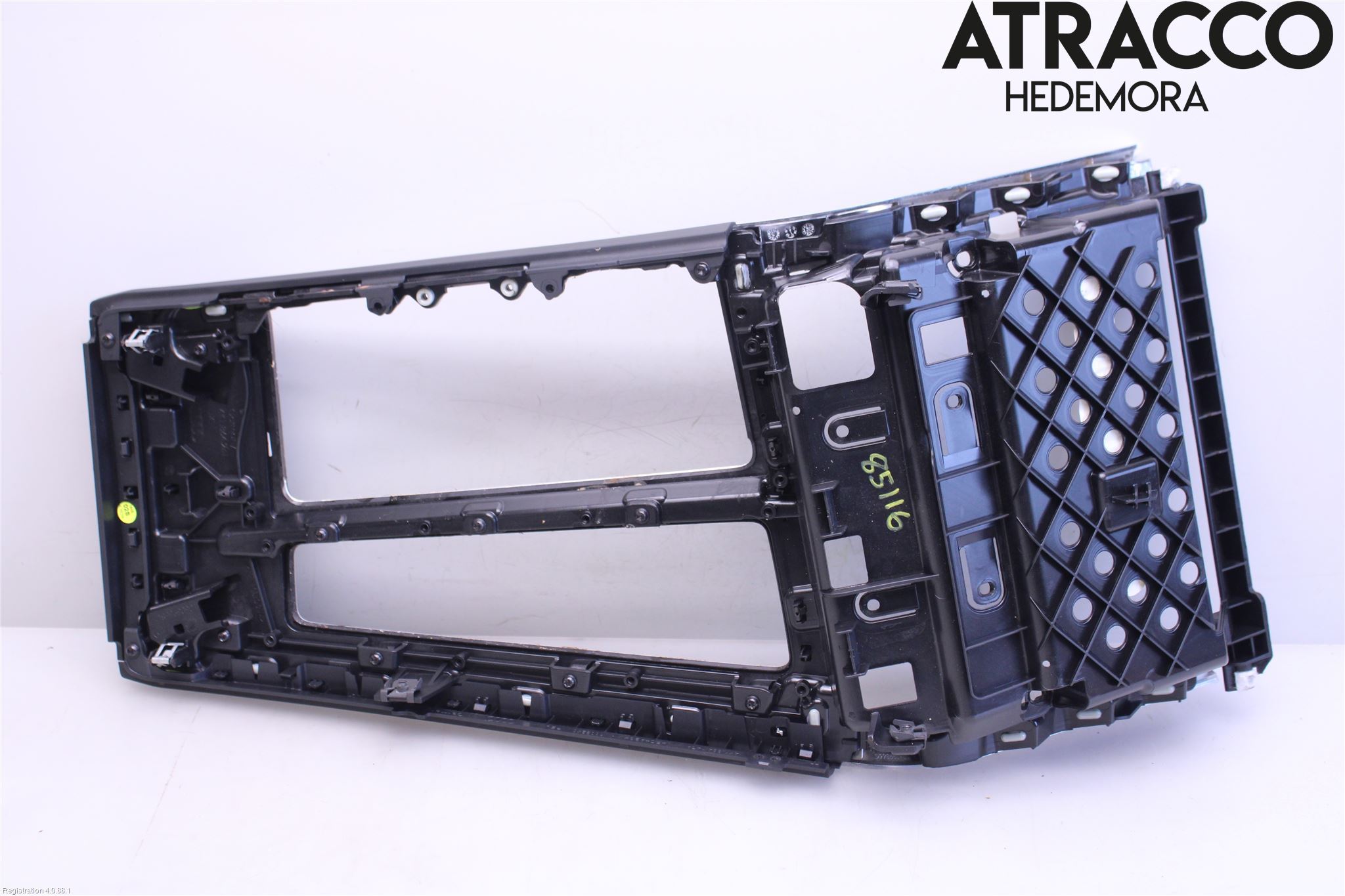 Audi A6 F2/C8 19- Instrumentkonsoll Midt