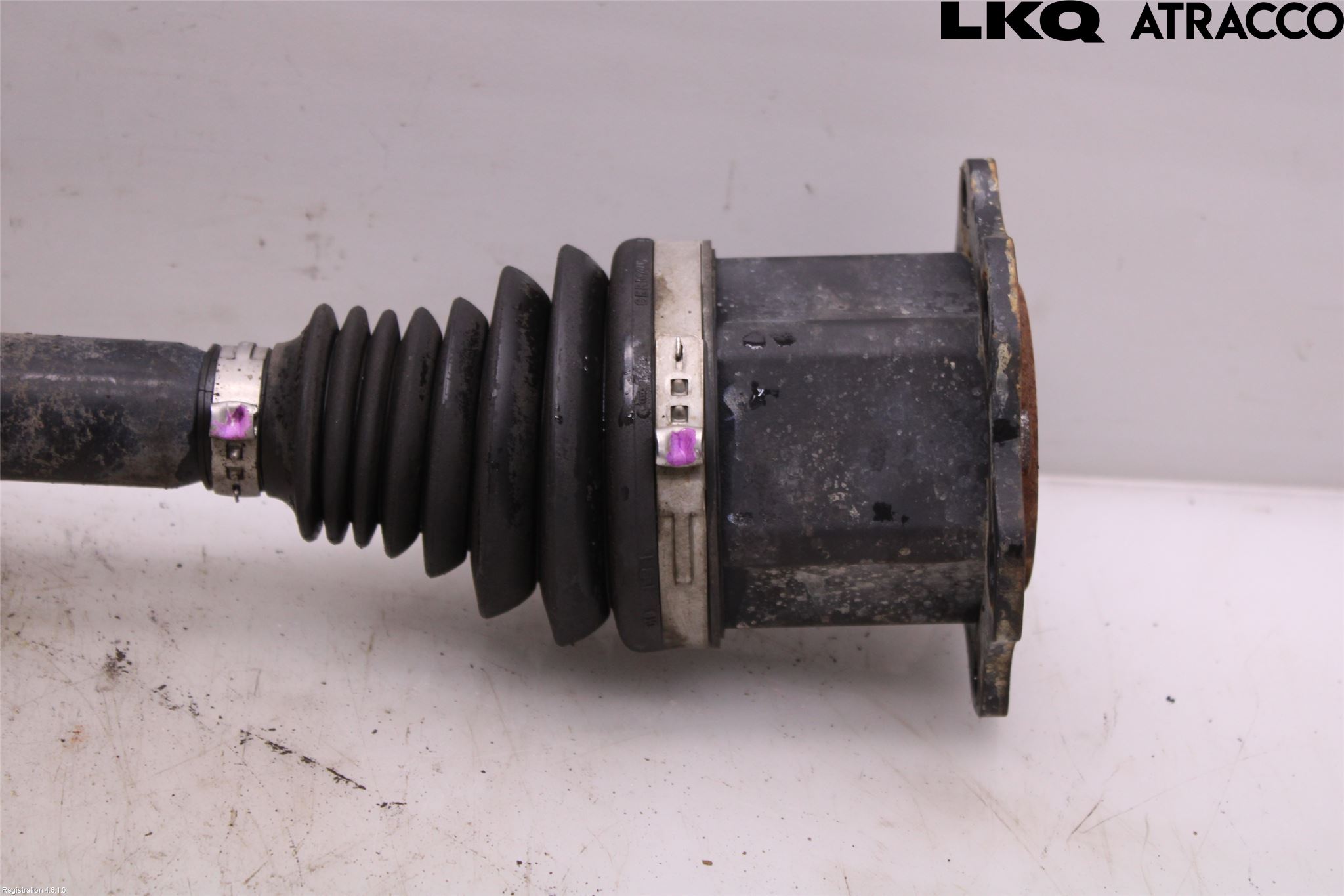 Audi A4/S4 B9 16-19 Drivaksel Foran Kompl Venstre