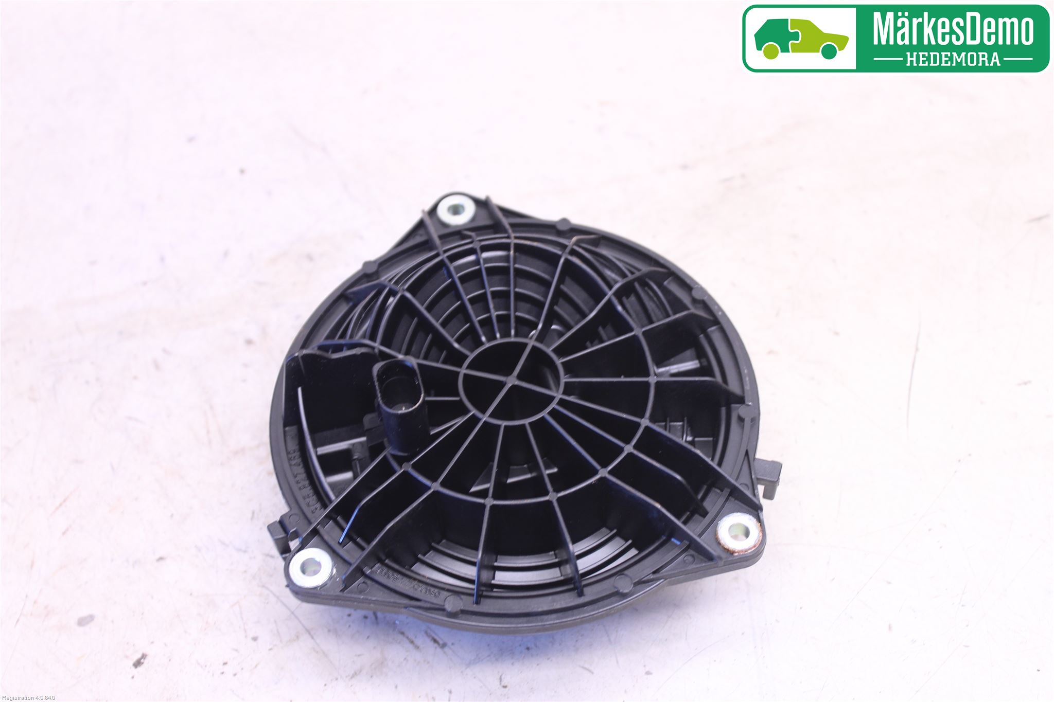 Volkswagen VW GOLF VI 09-13 Bakluke Handtak Ytre