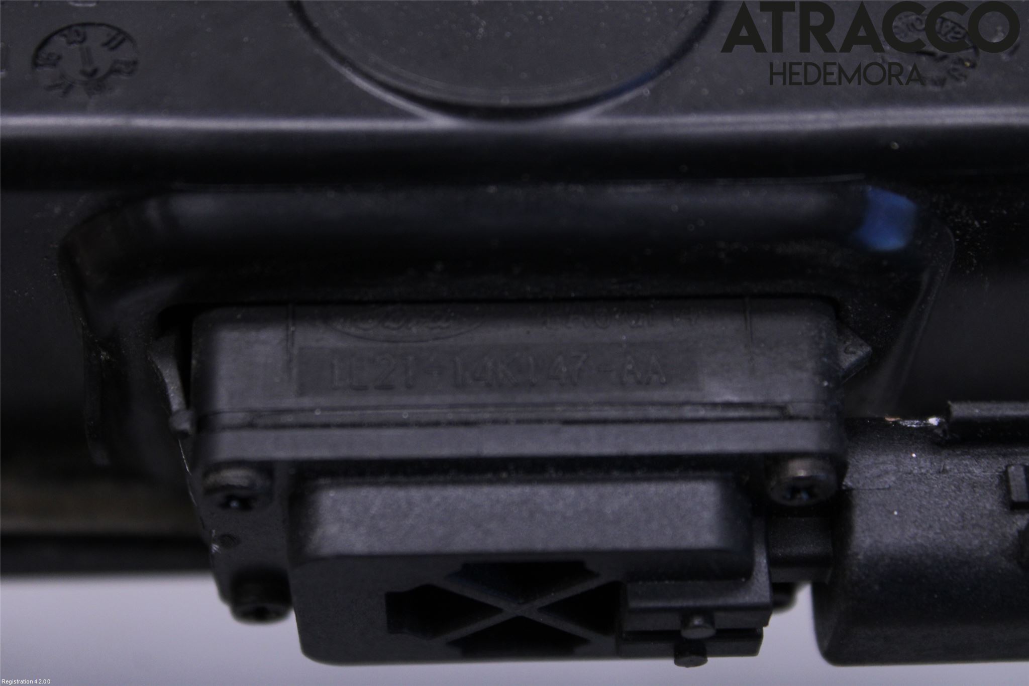 Ford KUGA 13-16 Bakluke Handtak Ytre