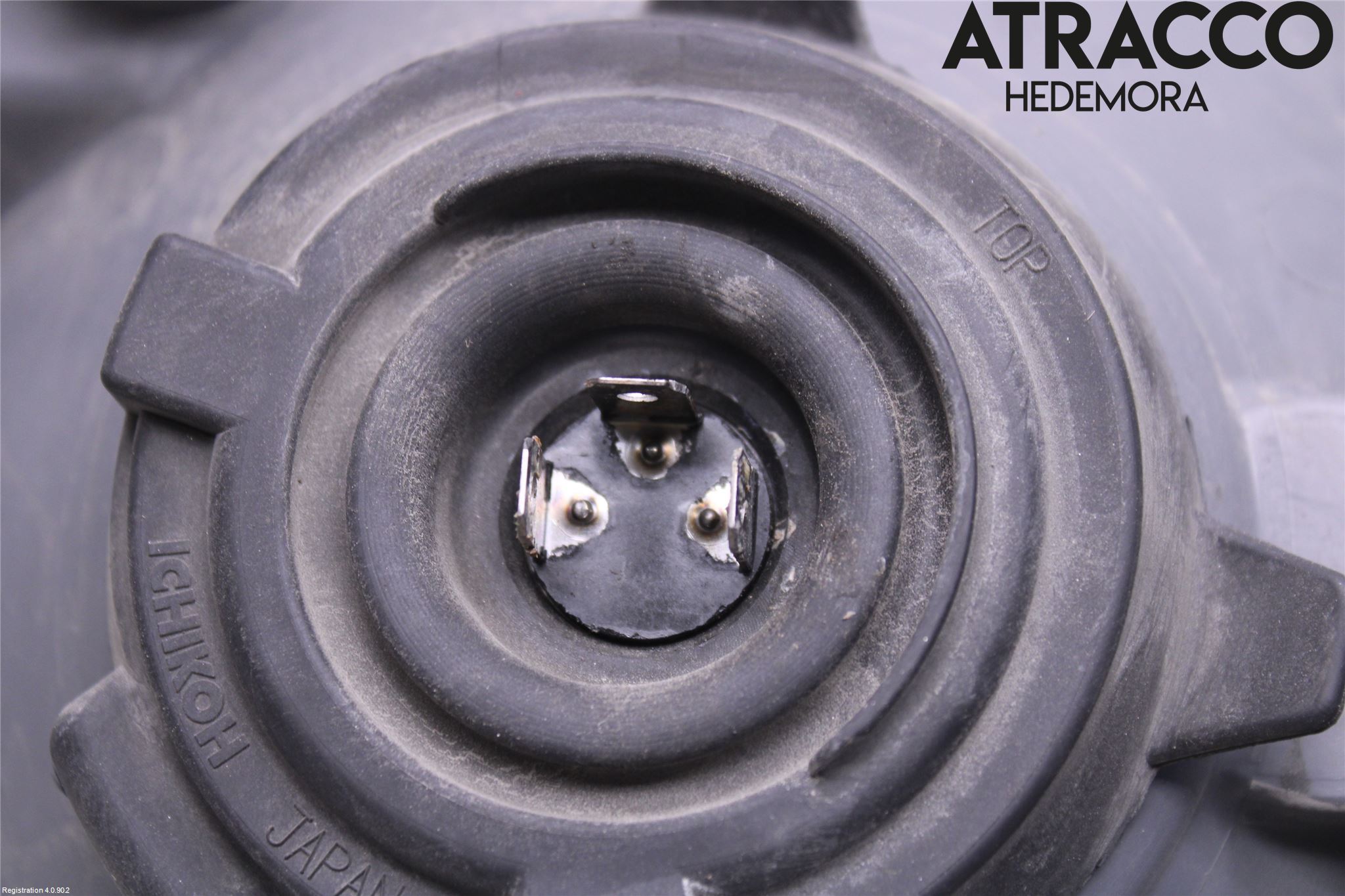 Toyota HI-ACE 06-12 Frontlykt Venstre