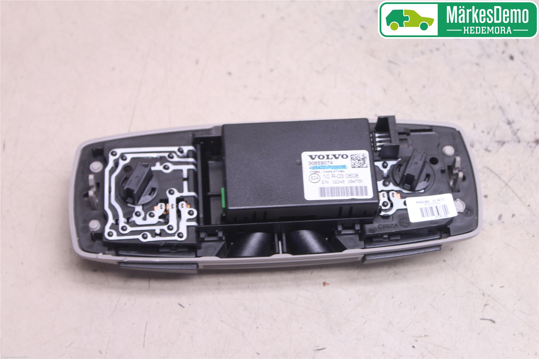 Volvo XC70 14-16 Innr Taklys