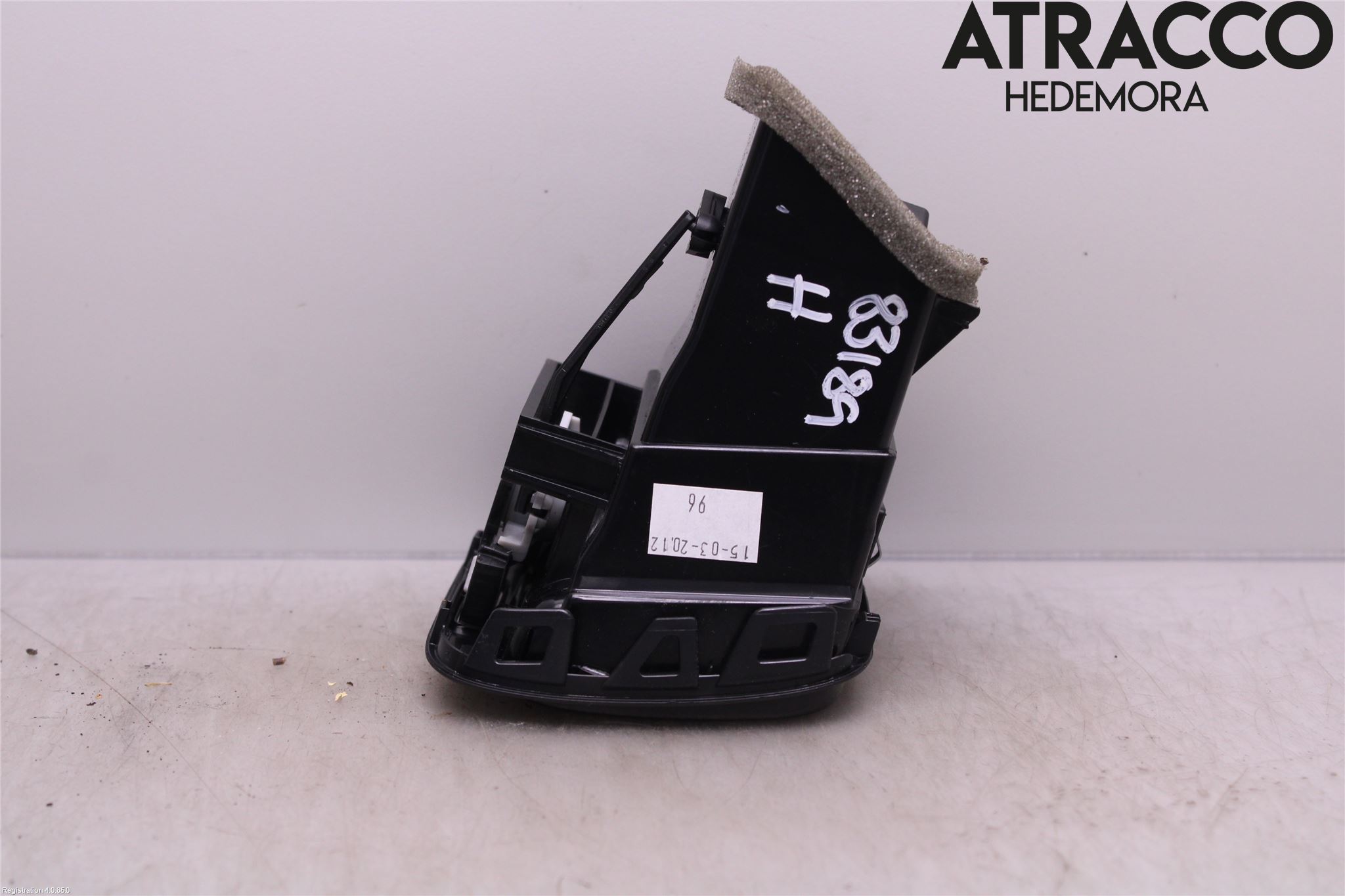 Volkswagen VW SCIROCCO 09-17 Dashbord Kanal - Dyse