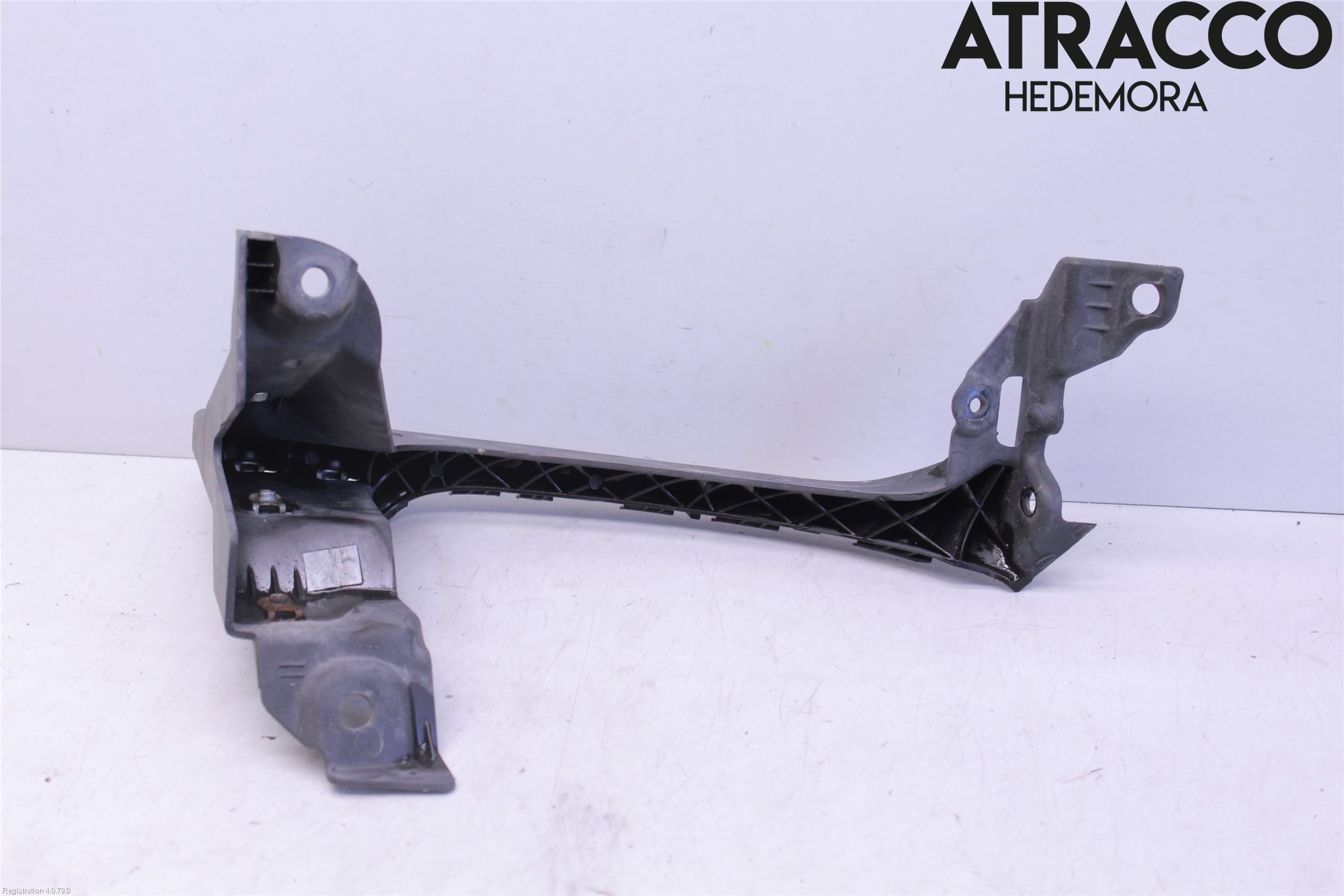 Subaru B9 TRIBECA  06-07 Frontlykt Holder-Feste
