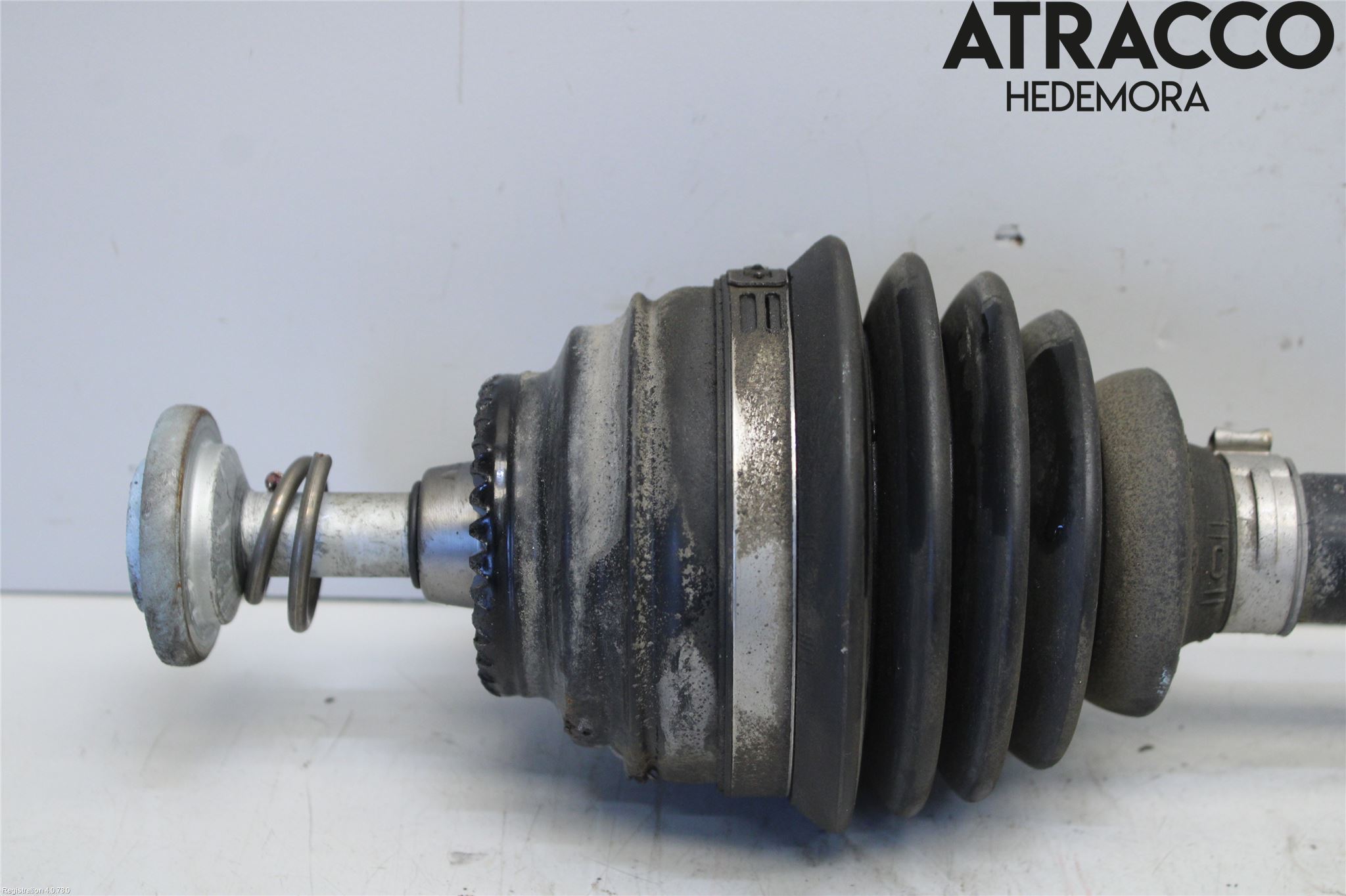 BMW 3 F30/F31/F80 12-19 Drivaksel Foran Kompl Venstre