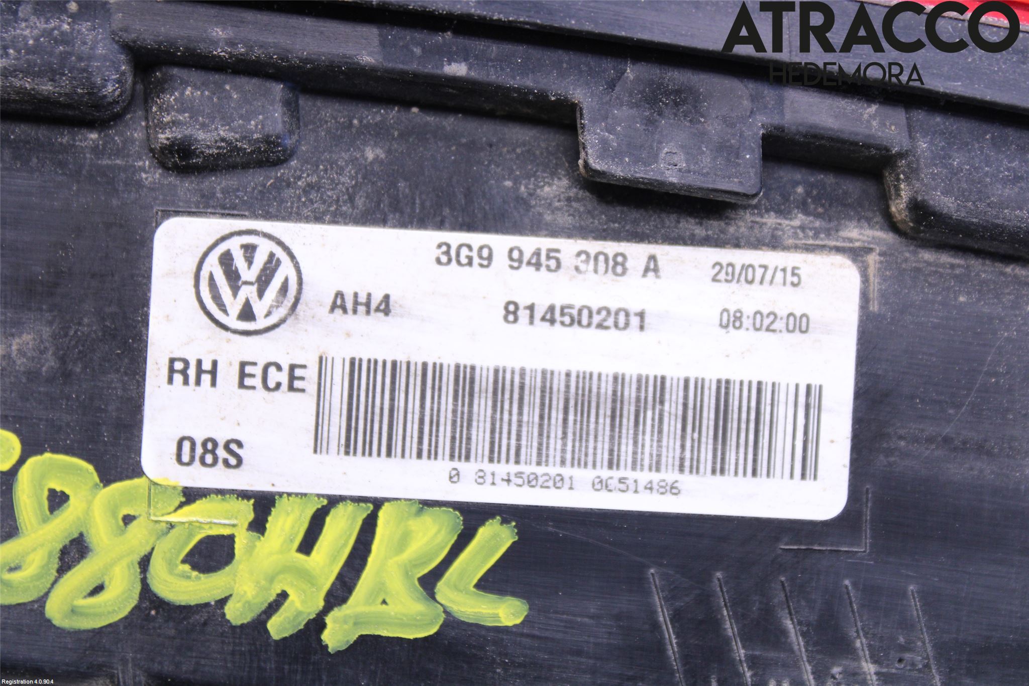 Volkswagen VW PASSAT 15-19 Baklykt Høyre  På Luke(Indre)