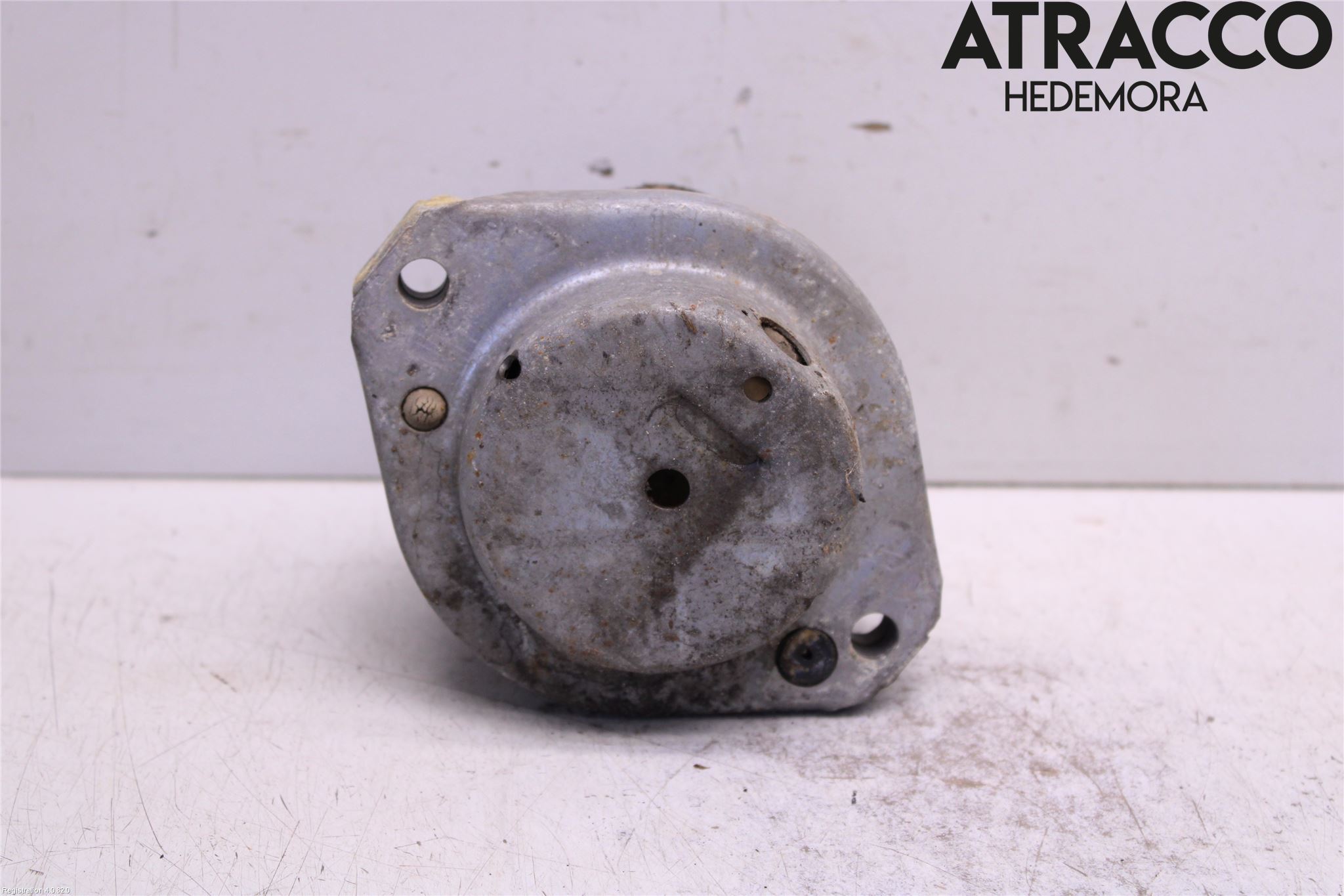 BMW 6 E63/64    02-10 Motor Feste Gummi