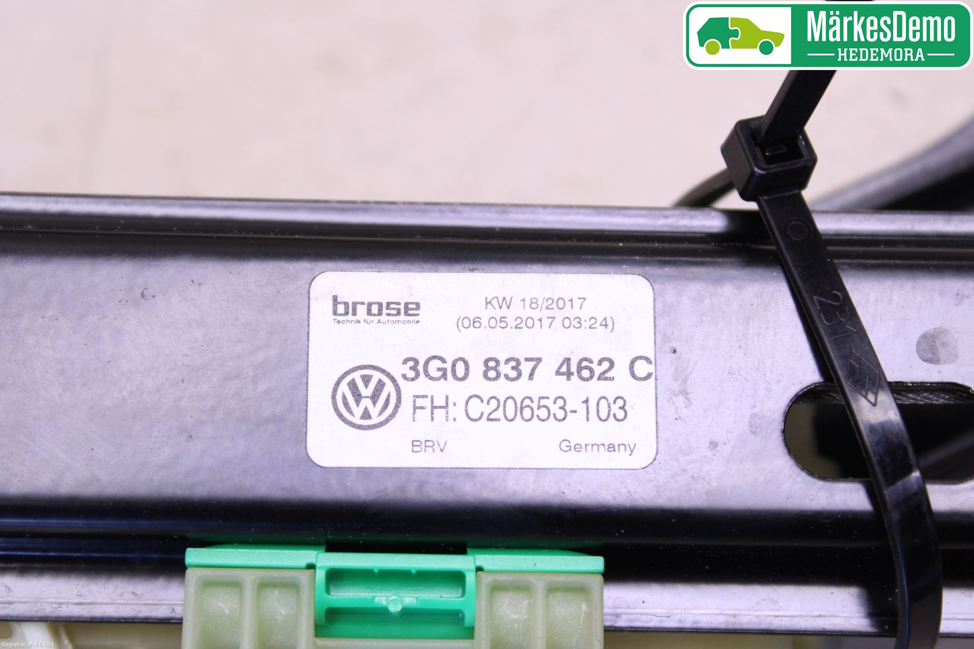 Volkswagen VW PASSAT 15-19 Vindusheis El Komp