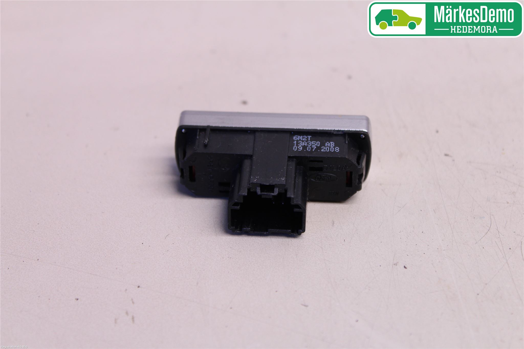 Ford MONDEO 07-15 Bryter Varsel (Nødblink)