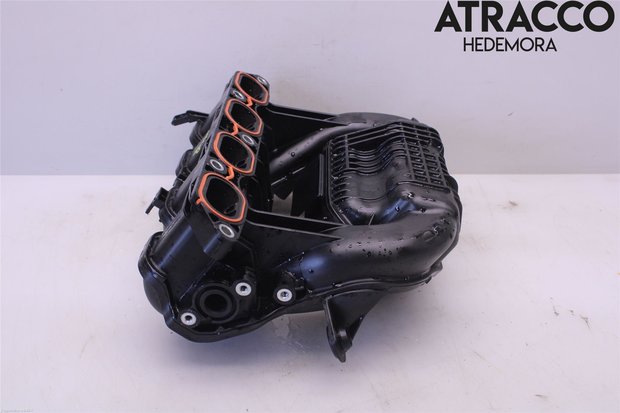 Toyota COROLLA 19- Innsugningsmanifold