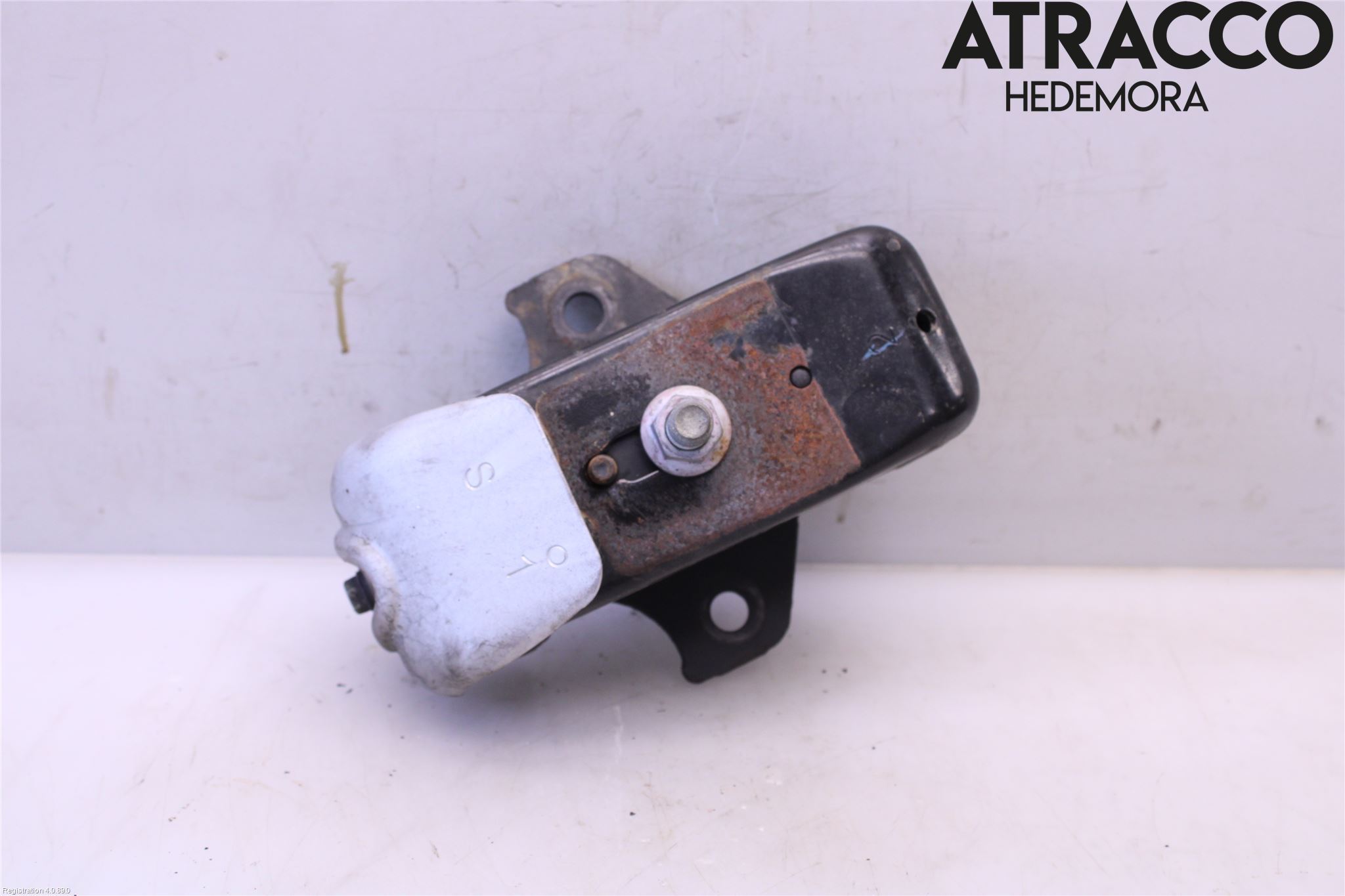 Toyota HILUX 16- Motor Feste Stål-Alu