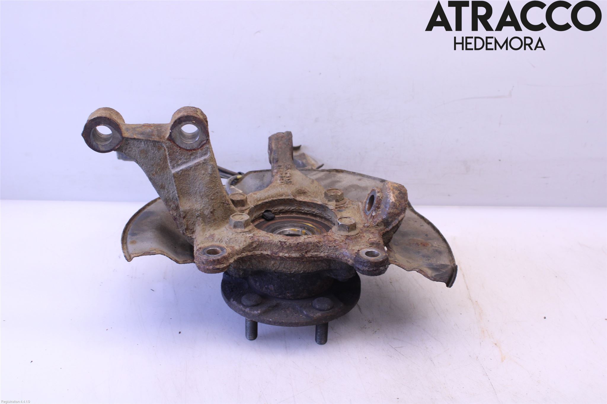 Toyota AURIS 13-19 Spindel Hf