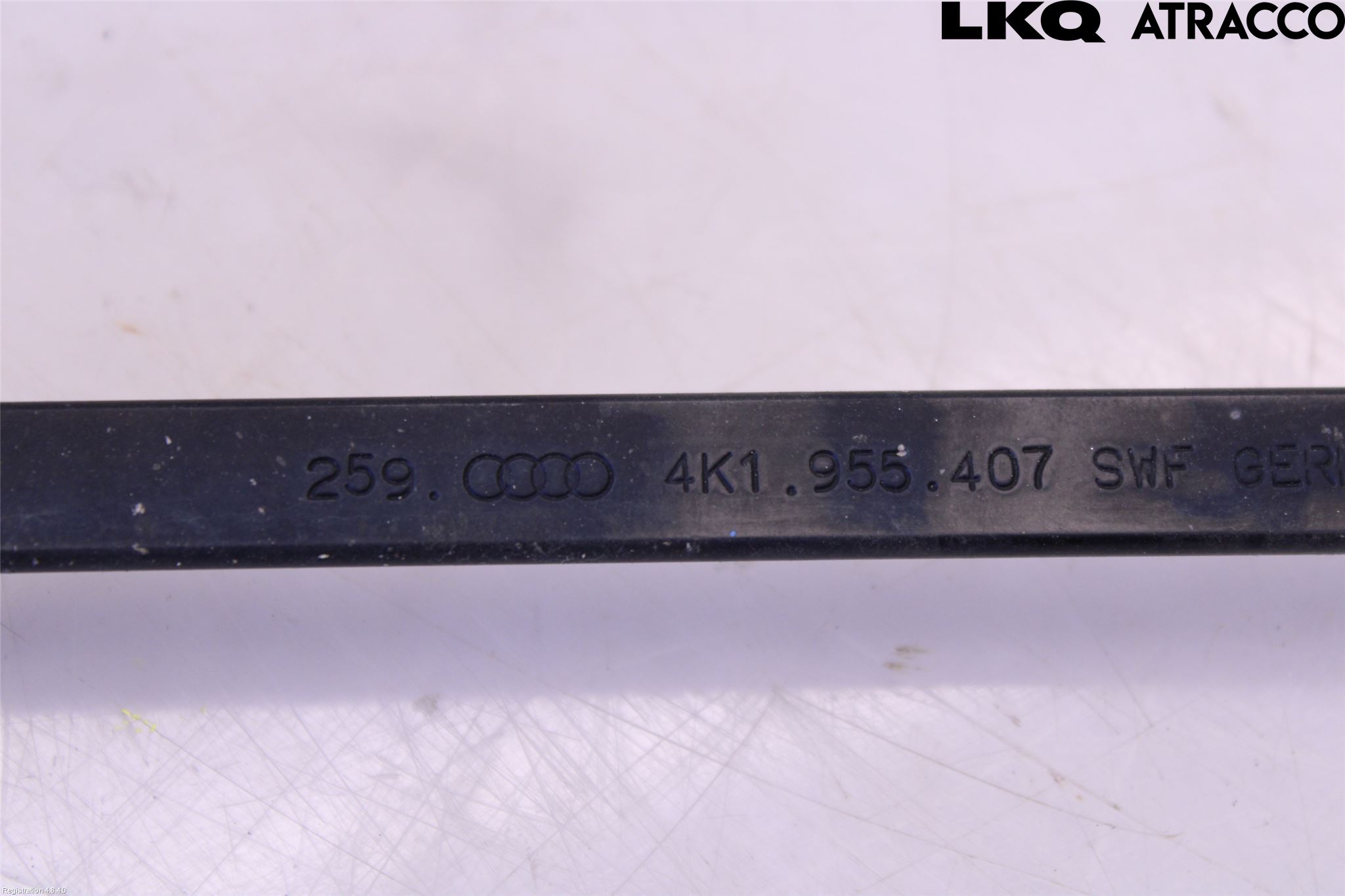 Audi A6 F2/C8 19- Viskerarm-Armer Frontrute