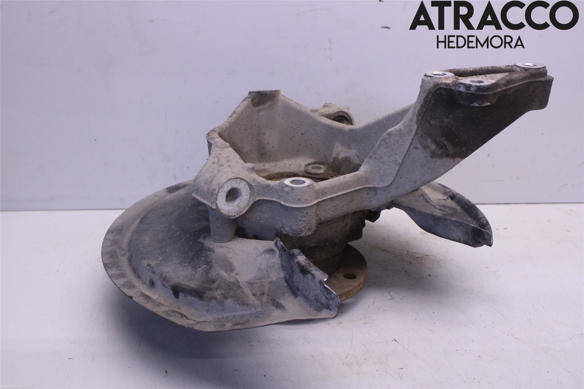 Audi Q3 8U 12-18 Spindel Hb