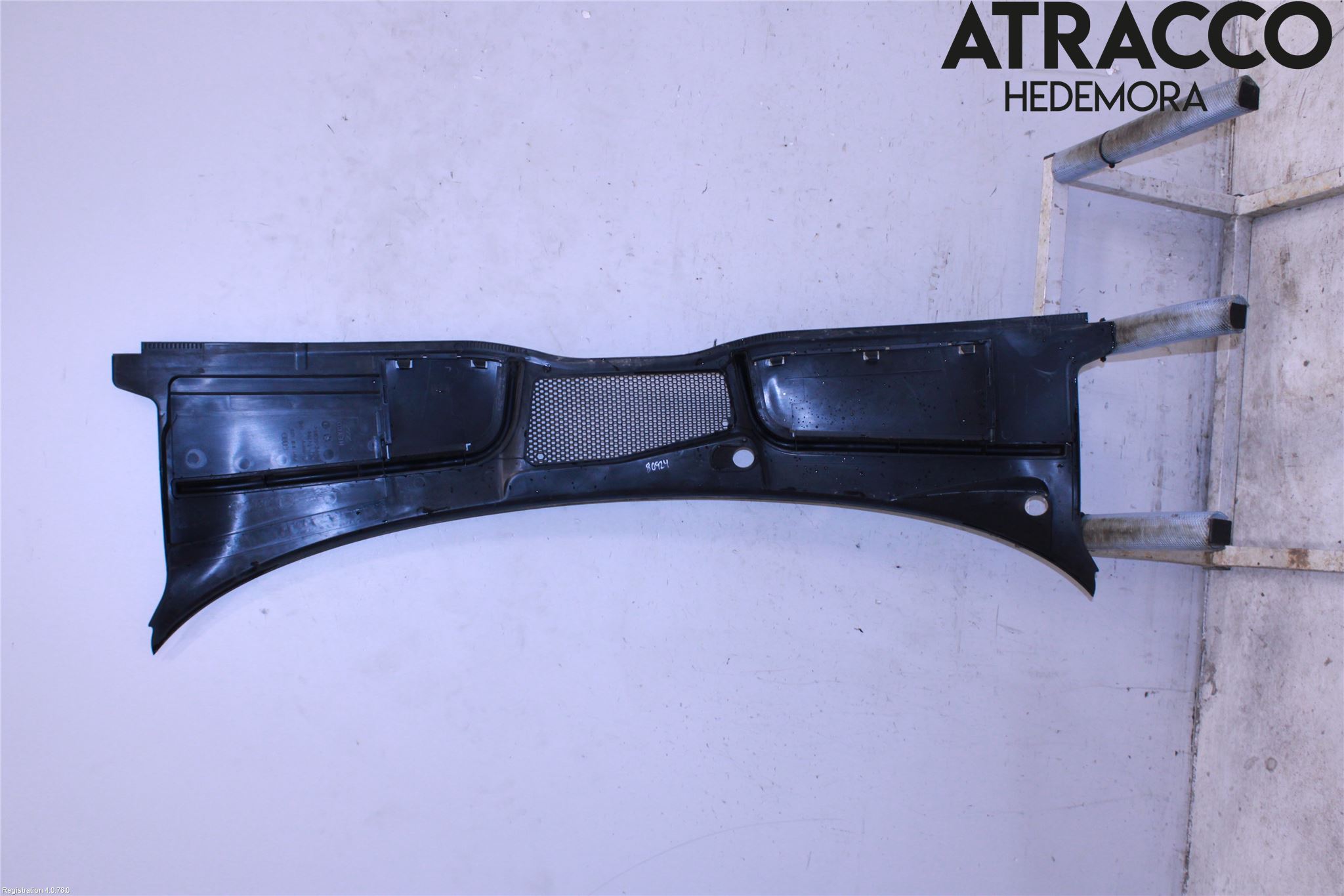 Audi A4/S4 B9 16-19 Visker Deksel-Grill-Under Frr