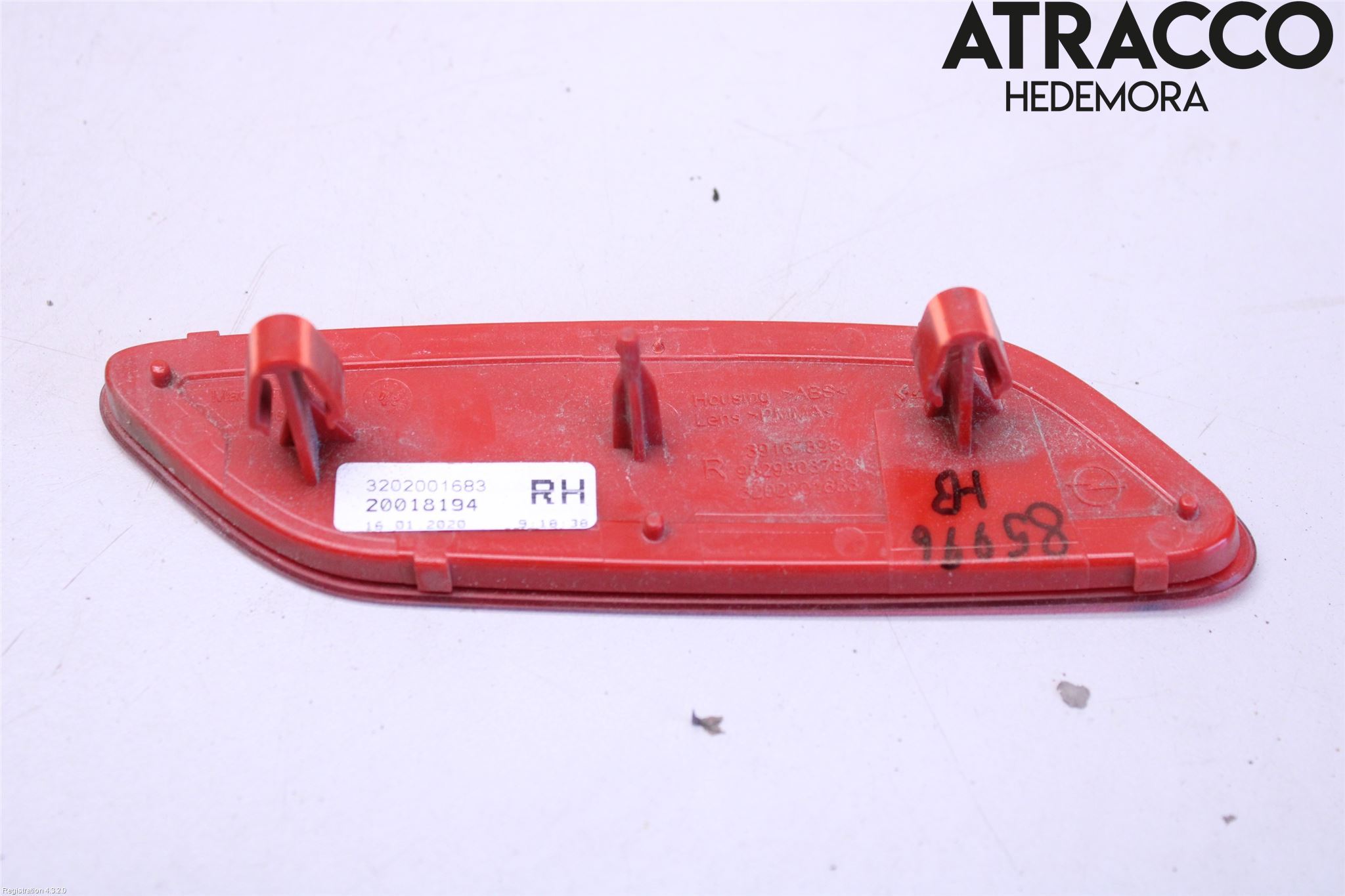 Opel CORSA F, CORSA-E 20- Refleks Bak