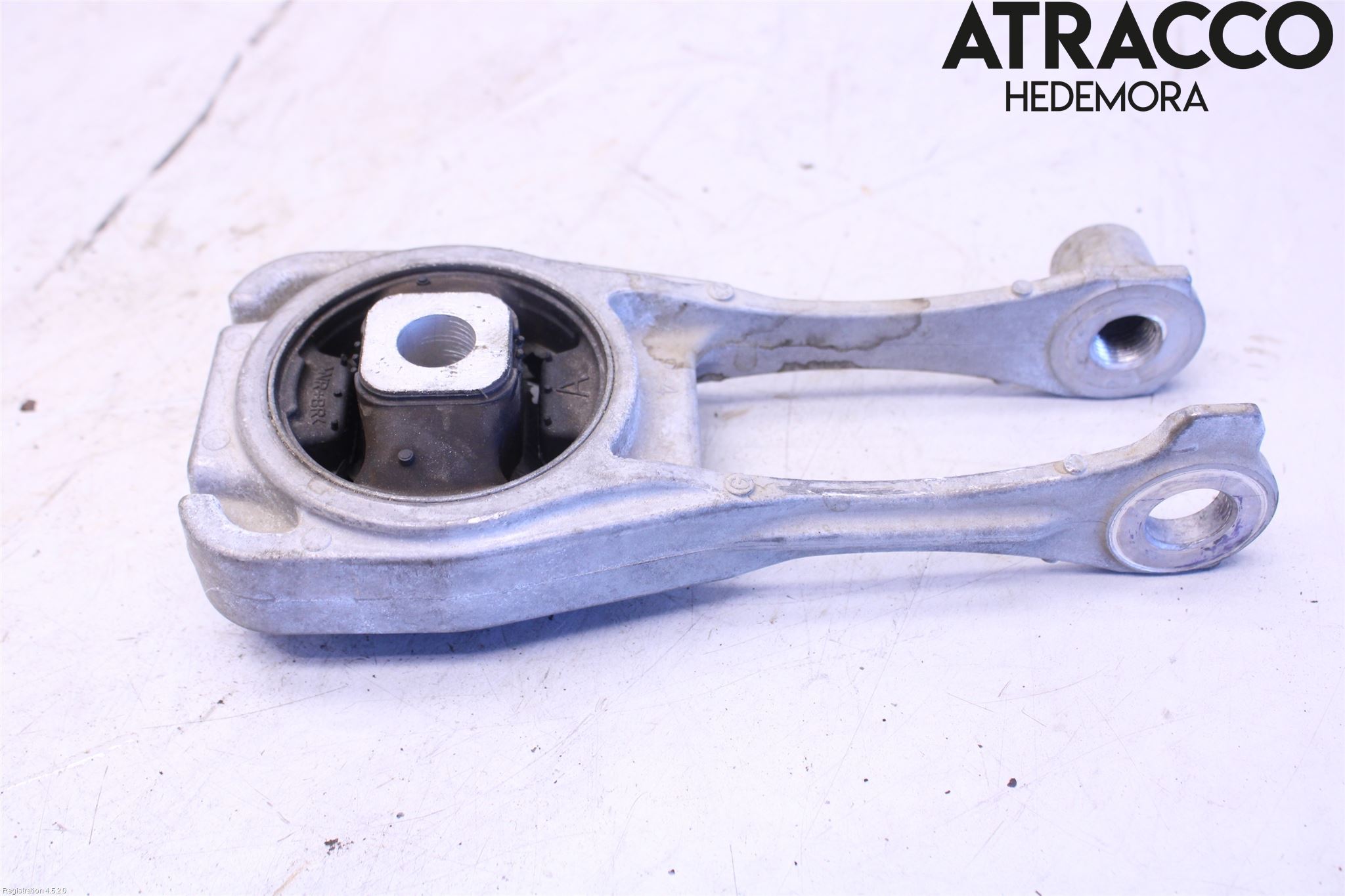 Toyota YARIS CROSS XP21 21- Motor Feste Stål-Alu