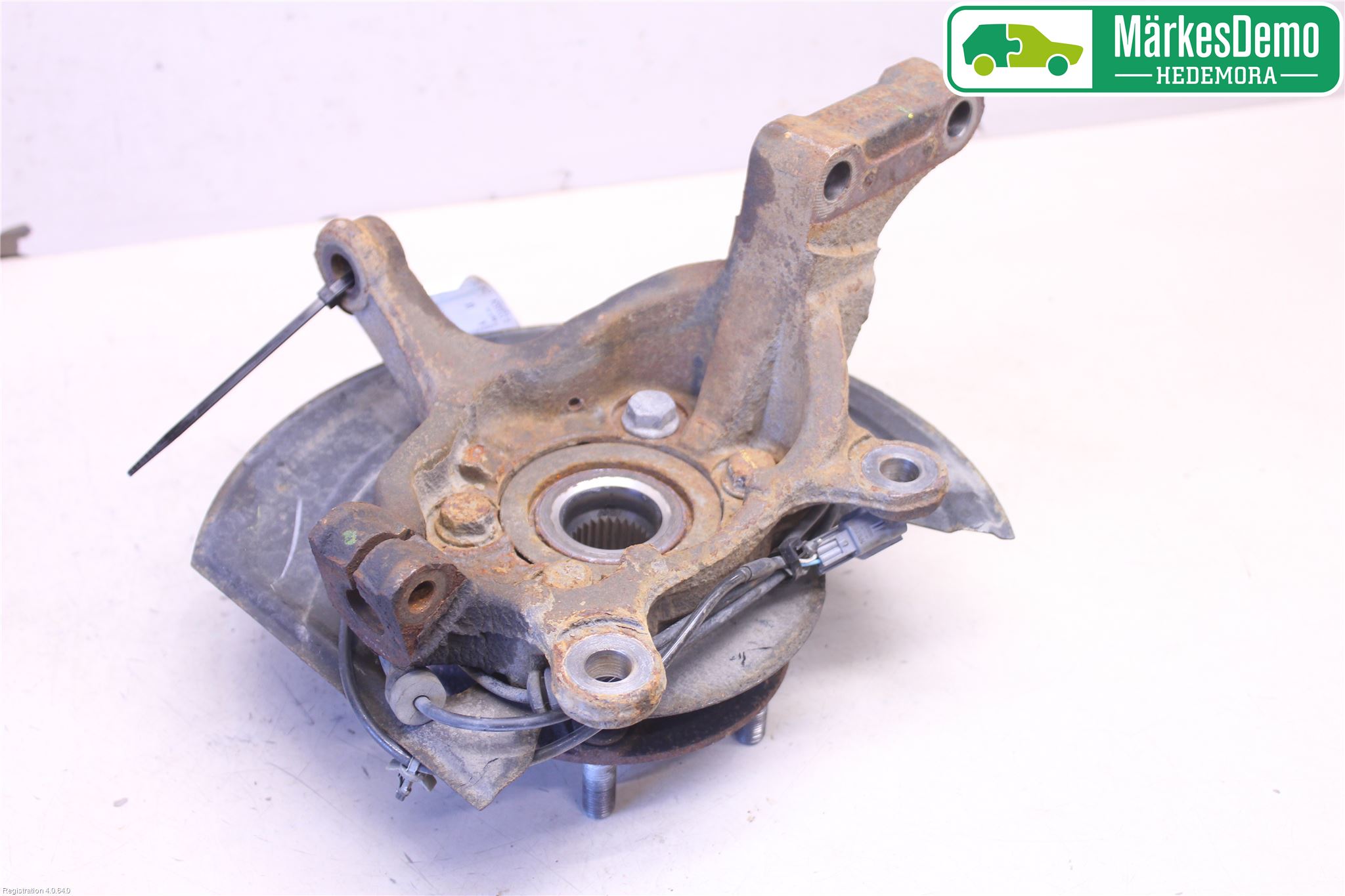 Nissan PULSAR Spindel Vf