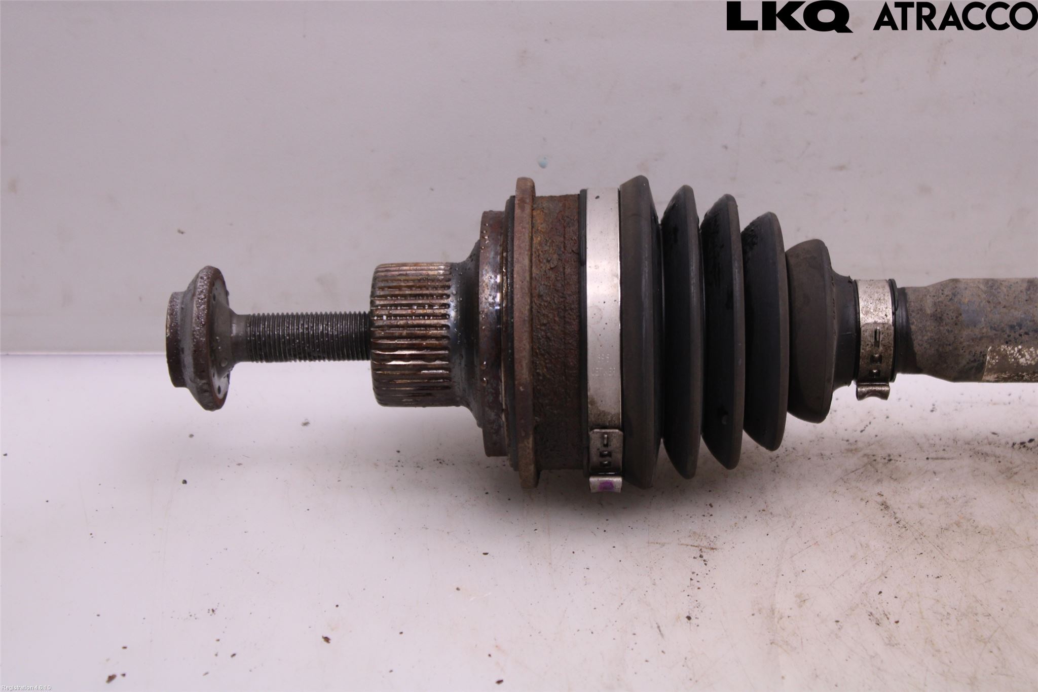 Audi A4/S4 B9 16-19 Drivaksel Foran Kompl Venstre