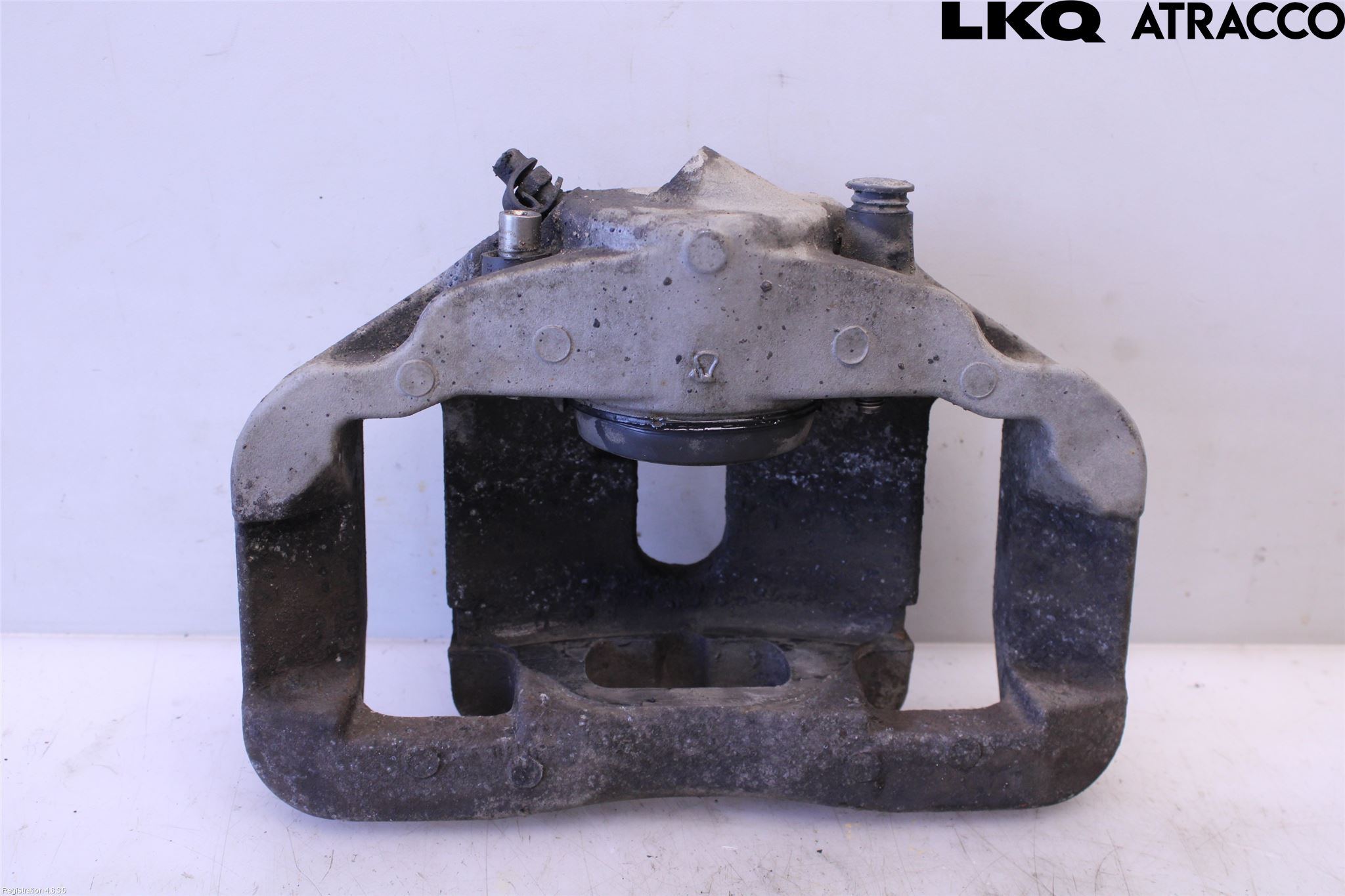 BMW 7 E65/66    00-08 Bremsecaliper Foran Høyre