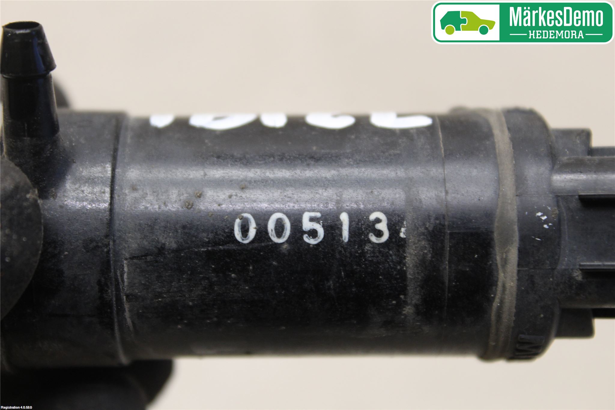 Subaru OUTBACK 10-15 Spylerpumpe Frontrute