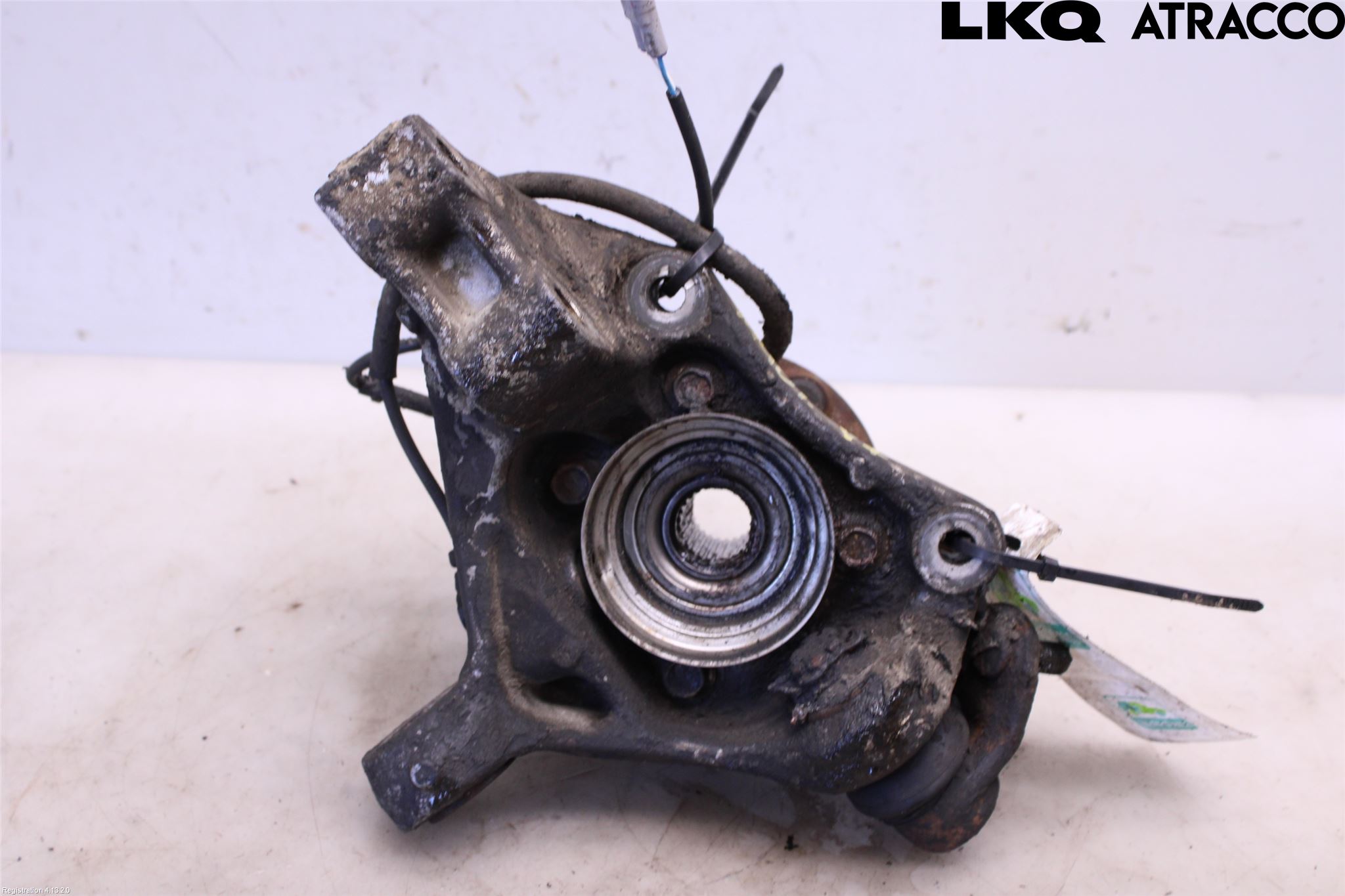 Toyota PRIUS NWH20 04-08 Spindel Vf