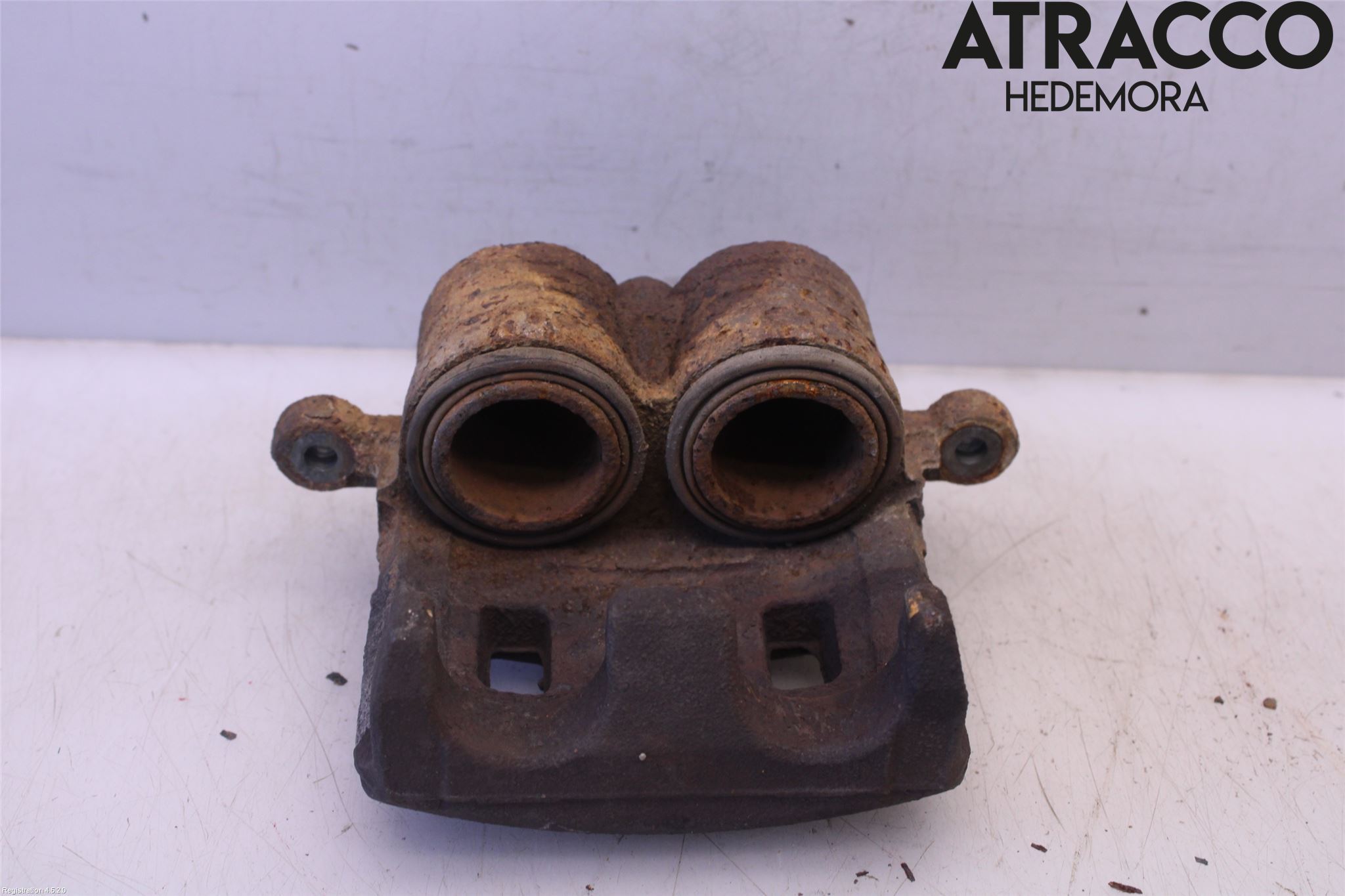 Subaru LEGACY    04-06 Bremsecaliper Foran Høyre