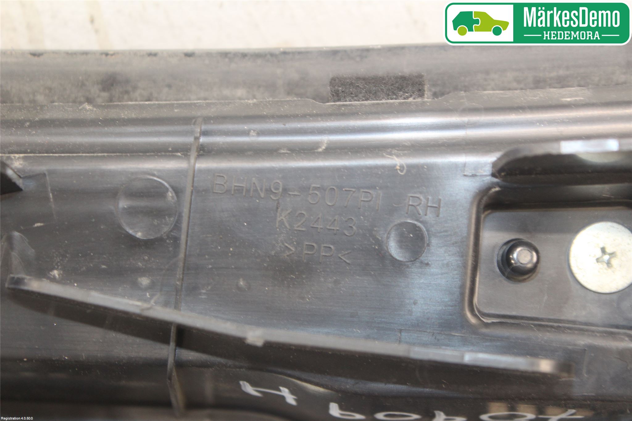 Mazda 3 III 14-19 Visker Deksel-Grill-Under Frr