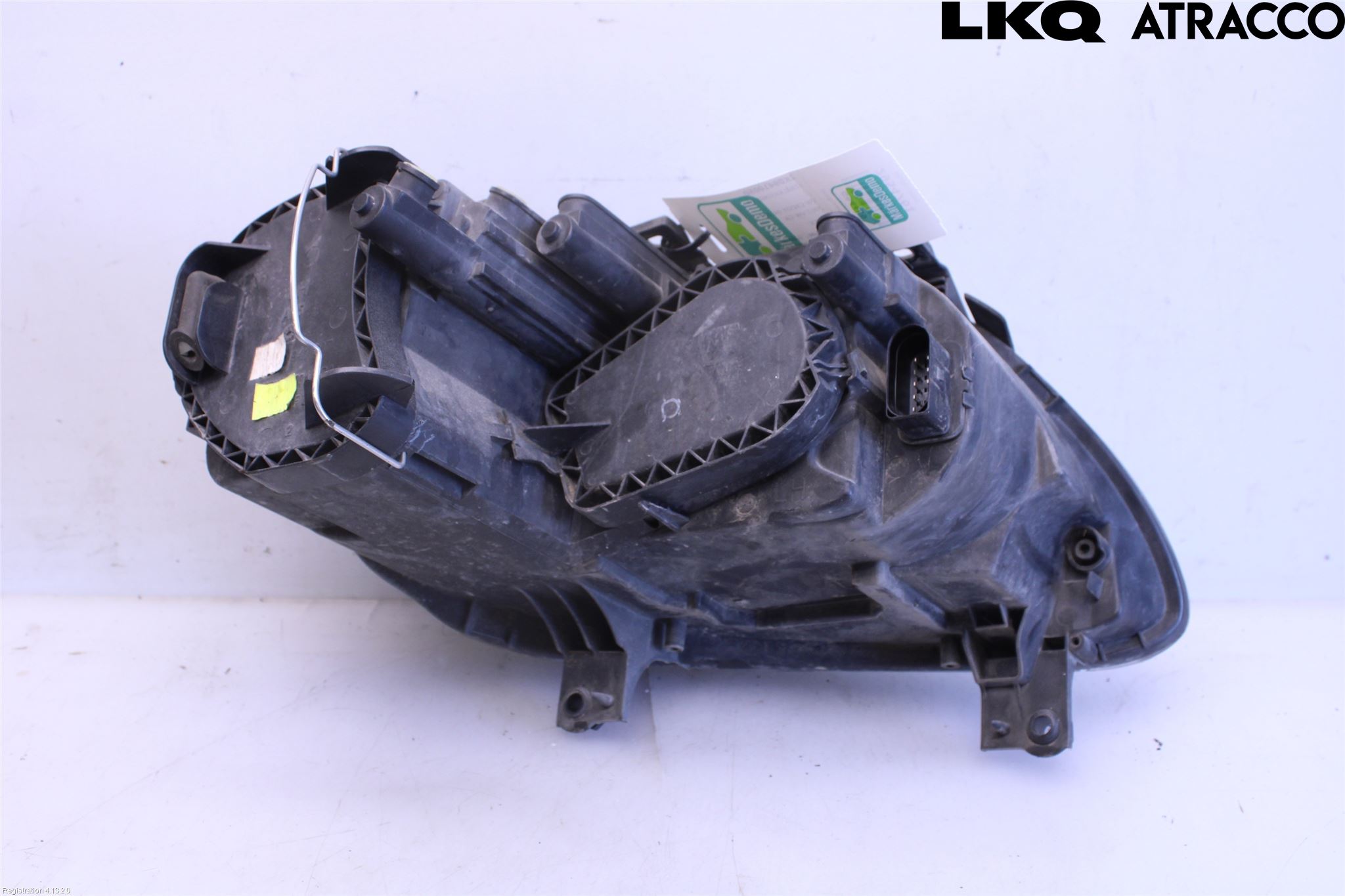 Volkswagen VW CADDY      04-10 Frontlykt Venstre