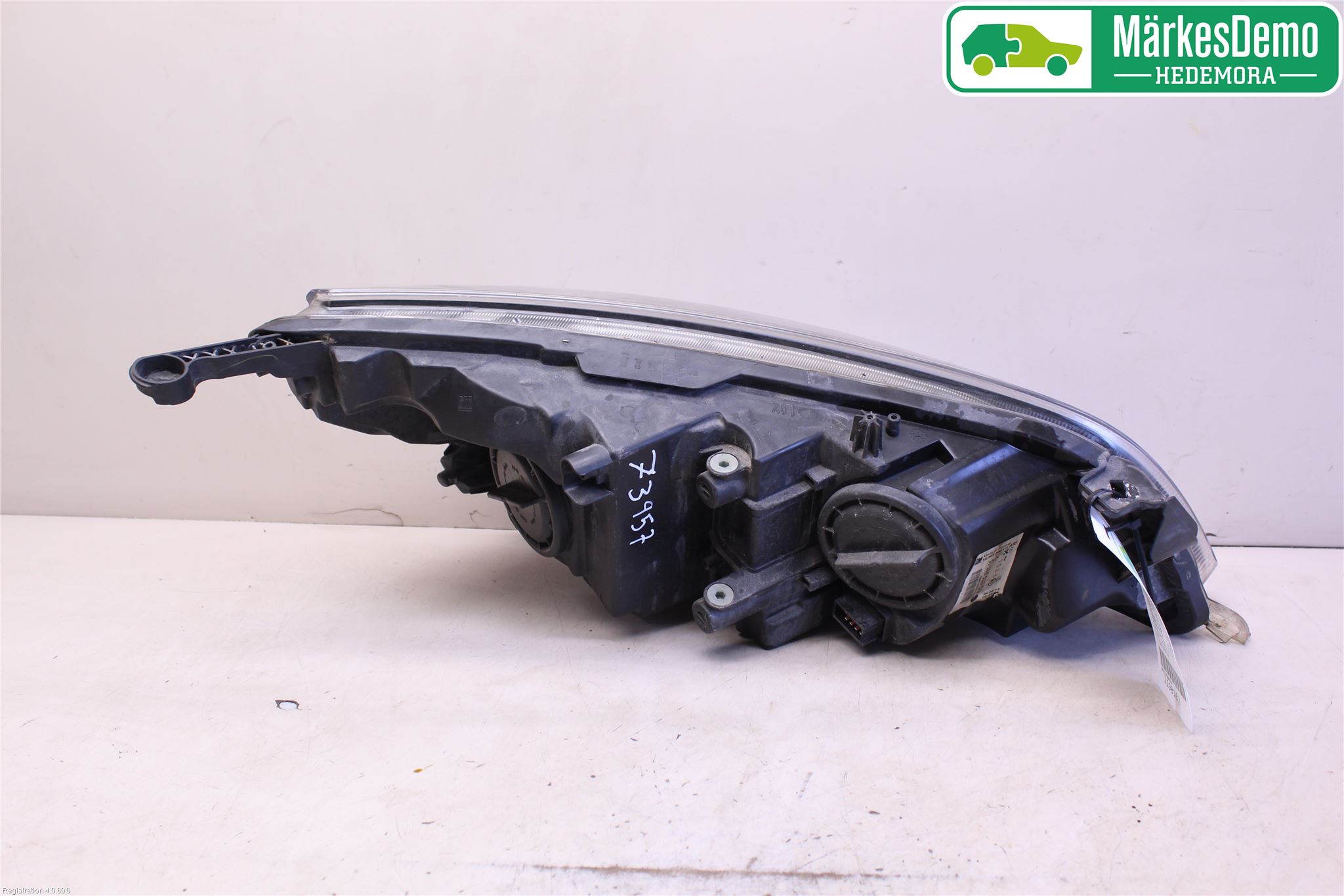 Opel ASTRA J 10-15 Frontlykt Venstre