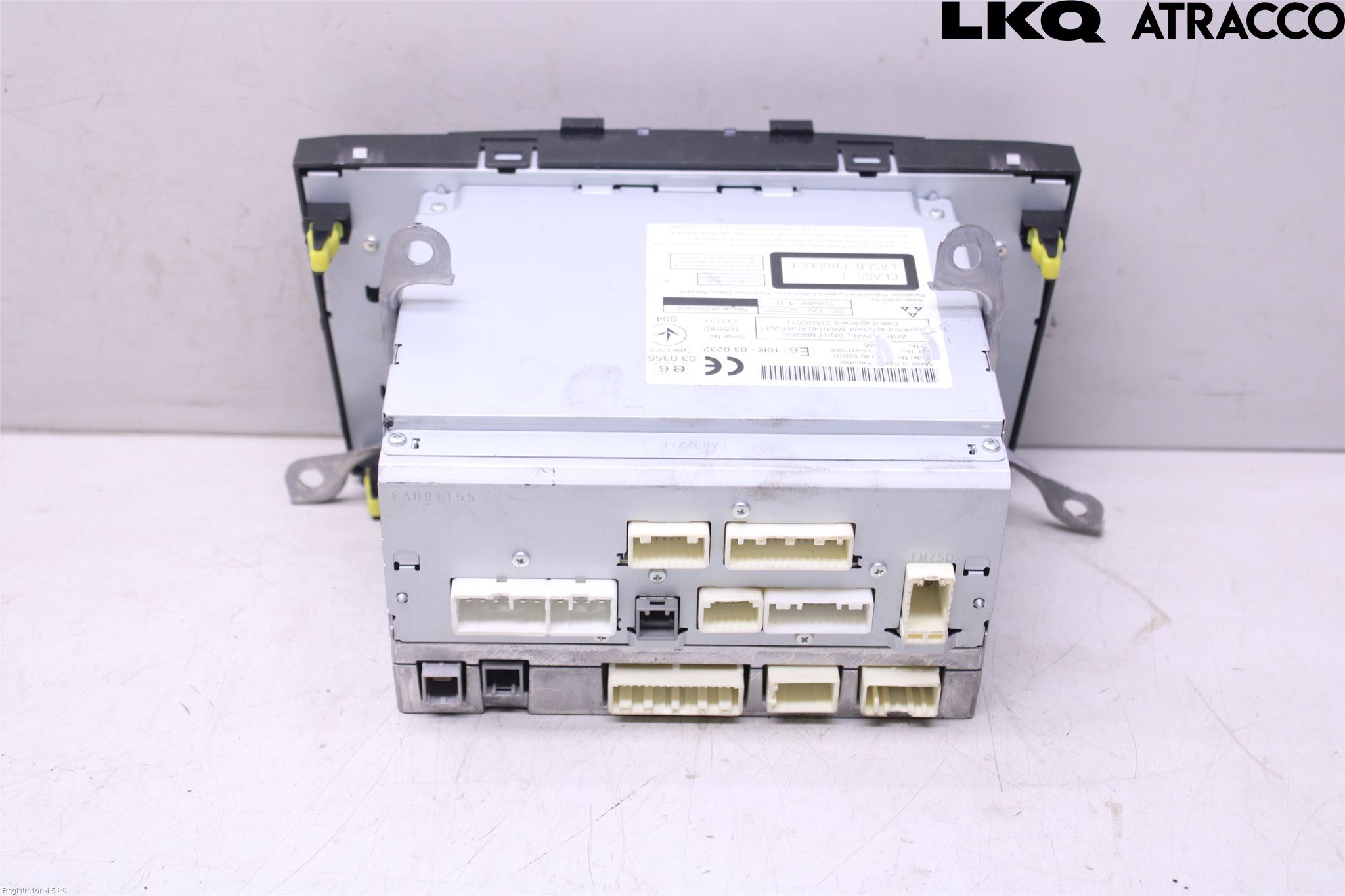 Toyota AVENSIS 09-15 Stereo Radio Med Cd