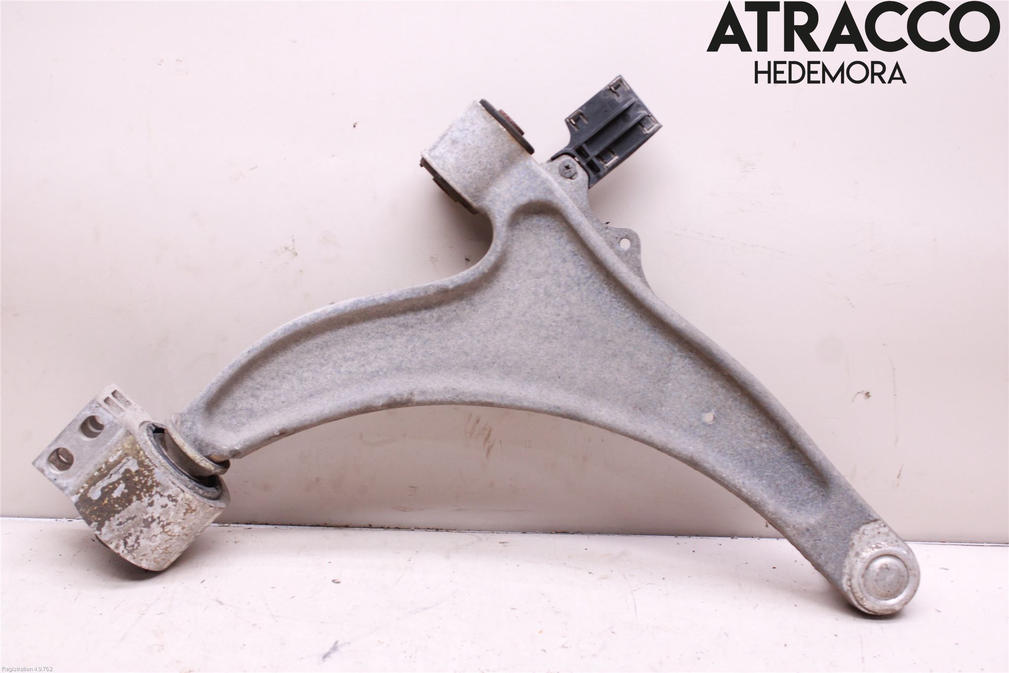 Opel INSIGNIA 09-16 Bærearm Foran Venstre Nedre
