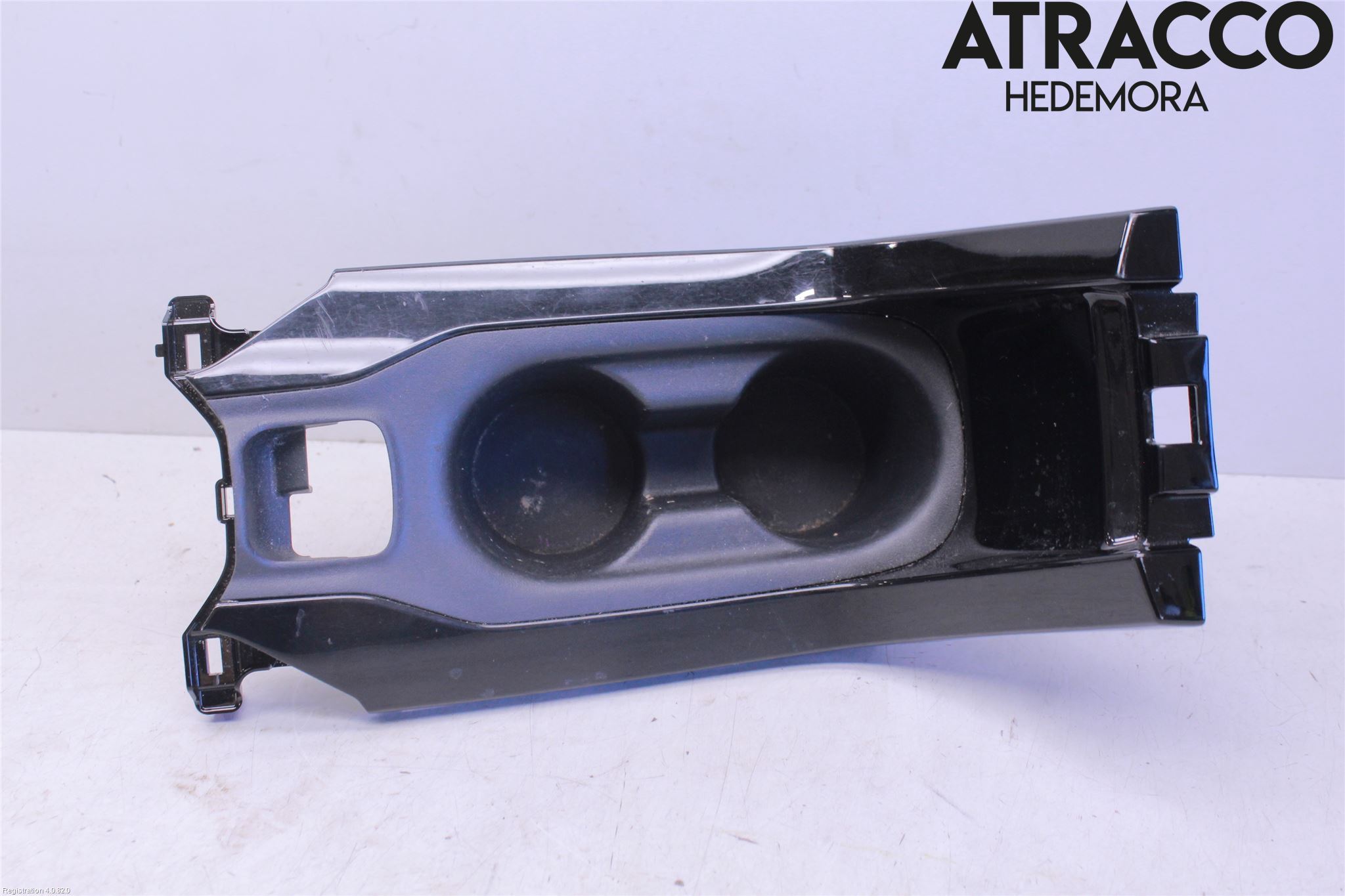 Toyota COROLLA 19- Innr Koppholder