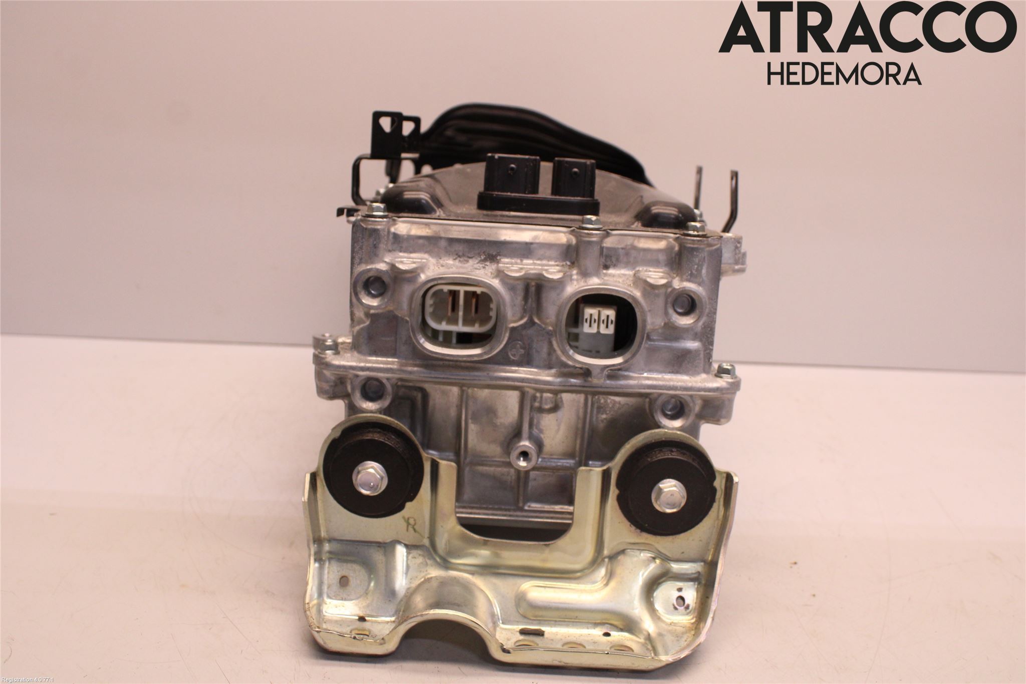 Toyota YARIS XP21 20- Hybridconverter