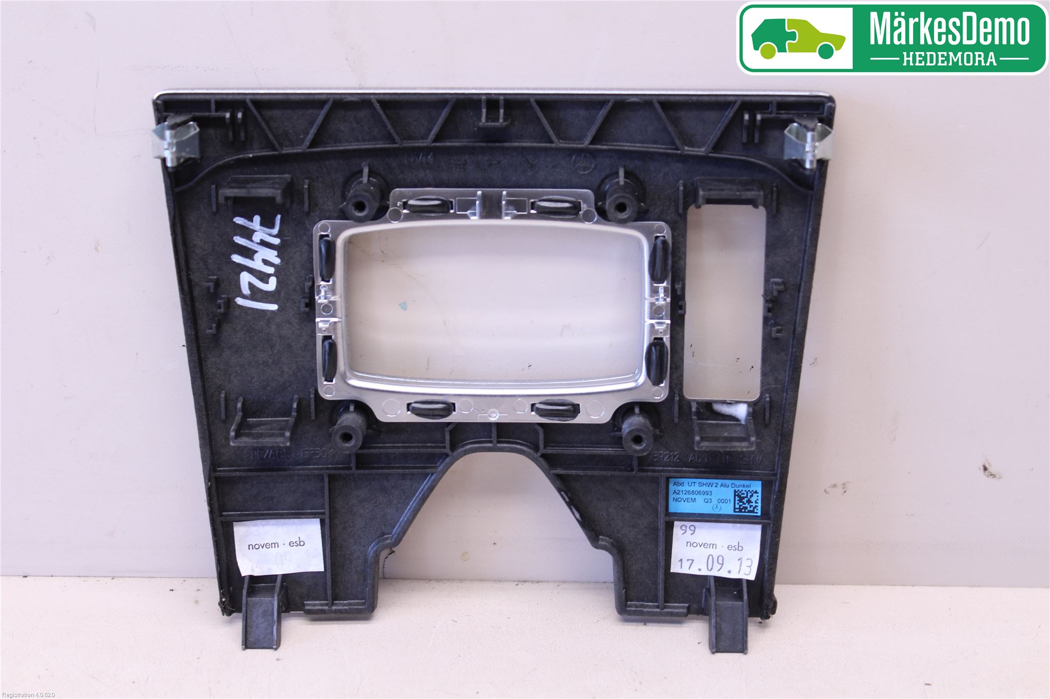 Mercedes-Benz MB E-KLASS (W212) 09-16 Innr Dekor Instrbord