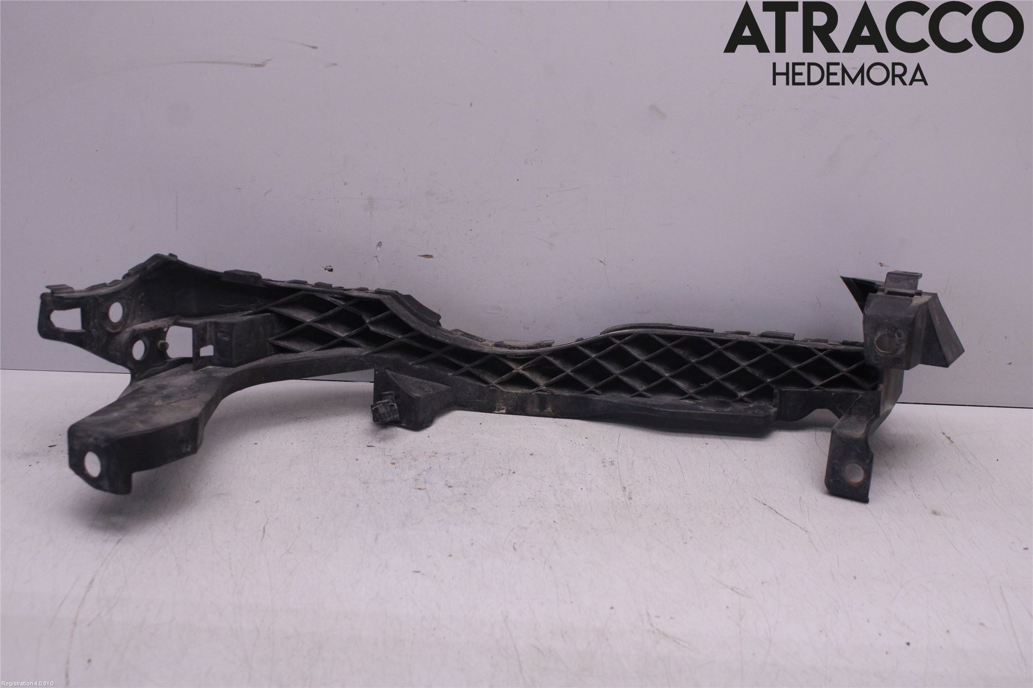 Subaru OUTBACK   07-09 Støtfangerfeste Foran Venstre
