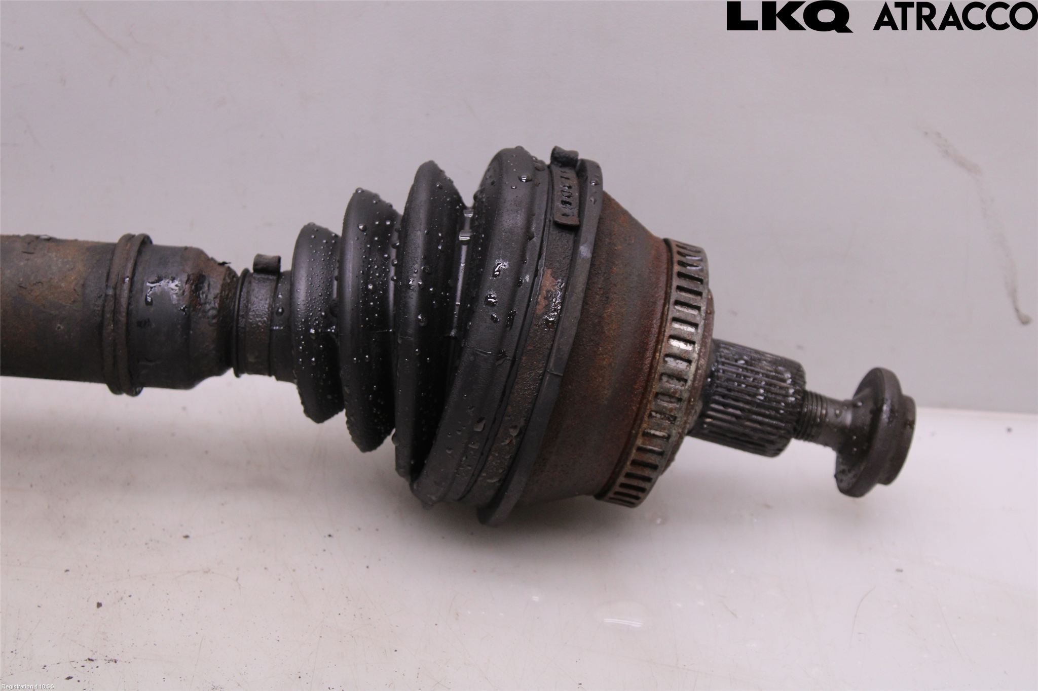 Audi A4/S4 94-99 Drivaksel Foran Kompl Venstre