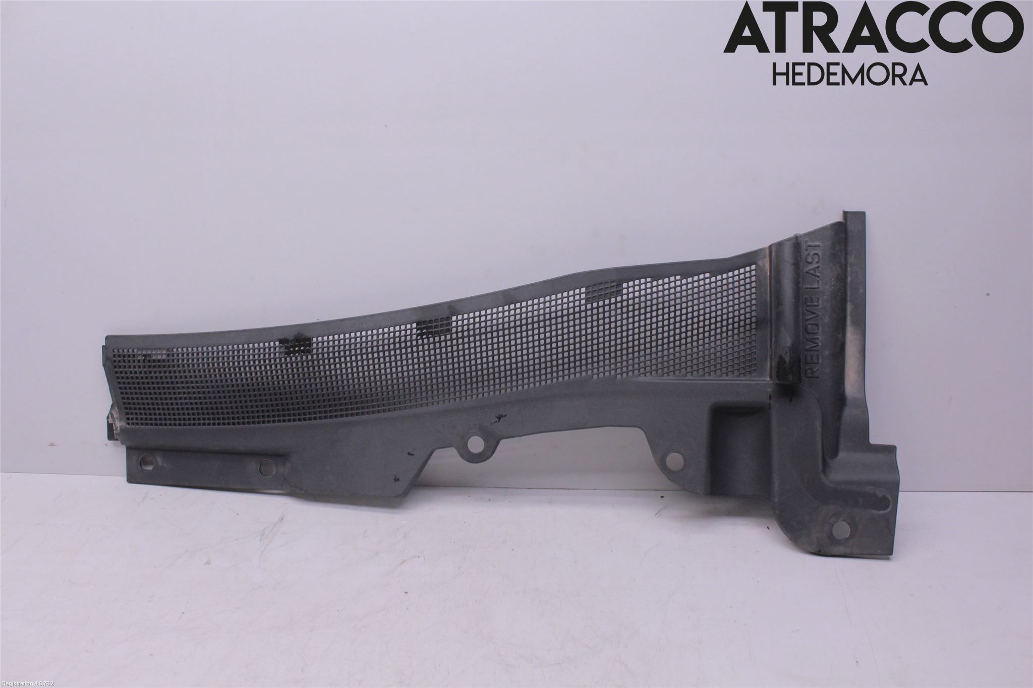Landrover DEFENDER (L663) 20- Visker Deksel-Grill-Under Frr