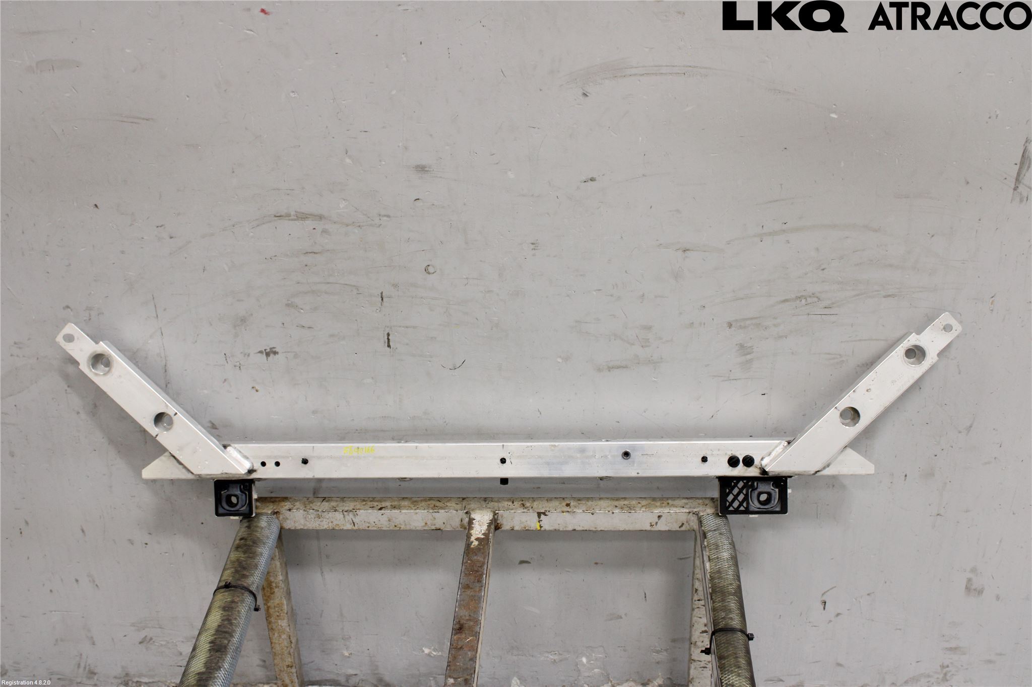 Volvo XC60 18- Radiator Feste - Ramme - Bjelk