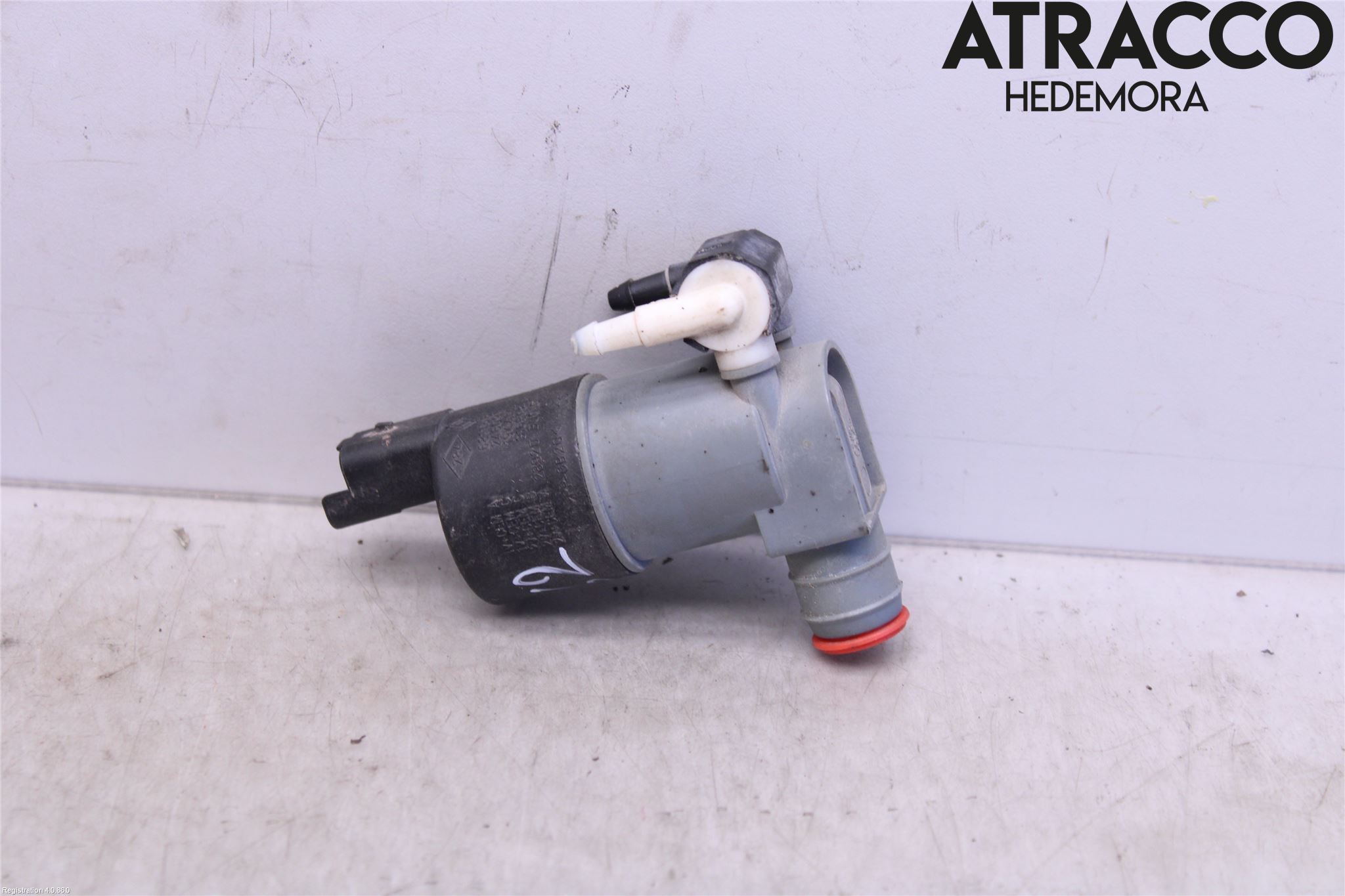 Nissan QASHQAI 10-14 Spylerpumpe Frontrute