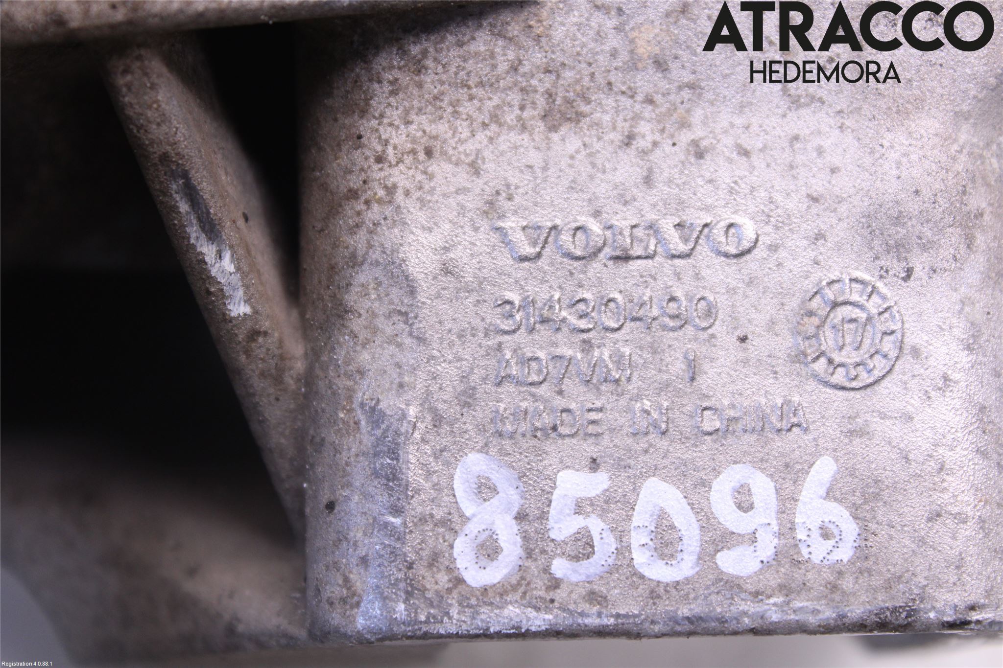 Volvo V90 17->> Motor Feste Stål-Alu