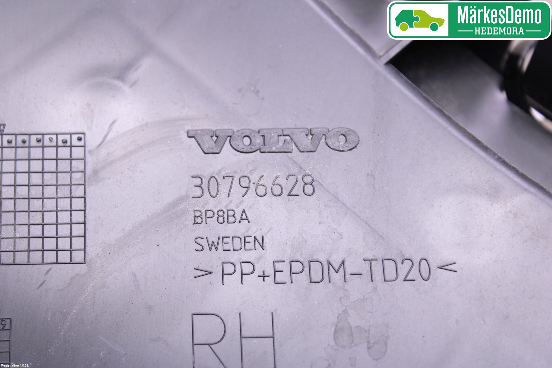Volvo S60 11-13 Støtfangerfeste Bak Høyre