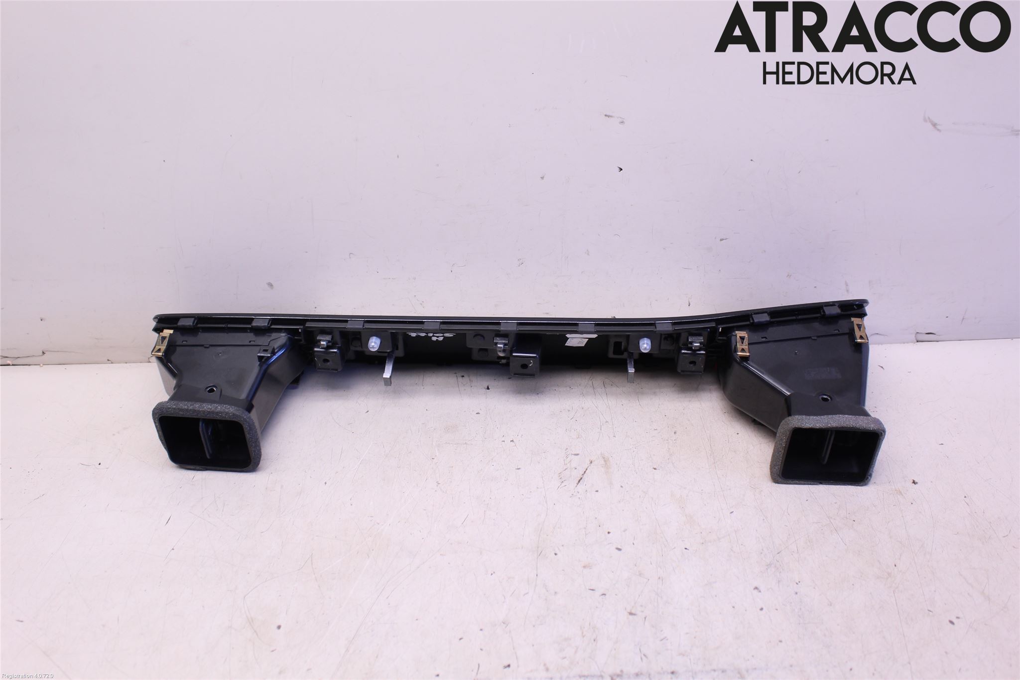 Volkswagen VW TOUAREG 7P 11-18 Dashbord Kanal - Dyse