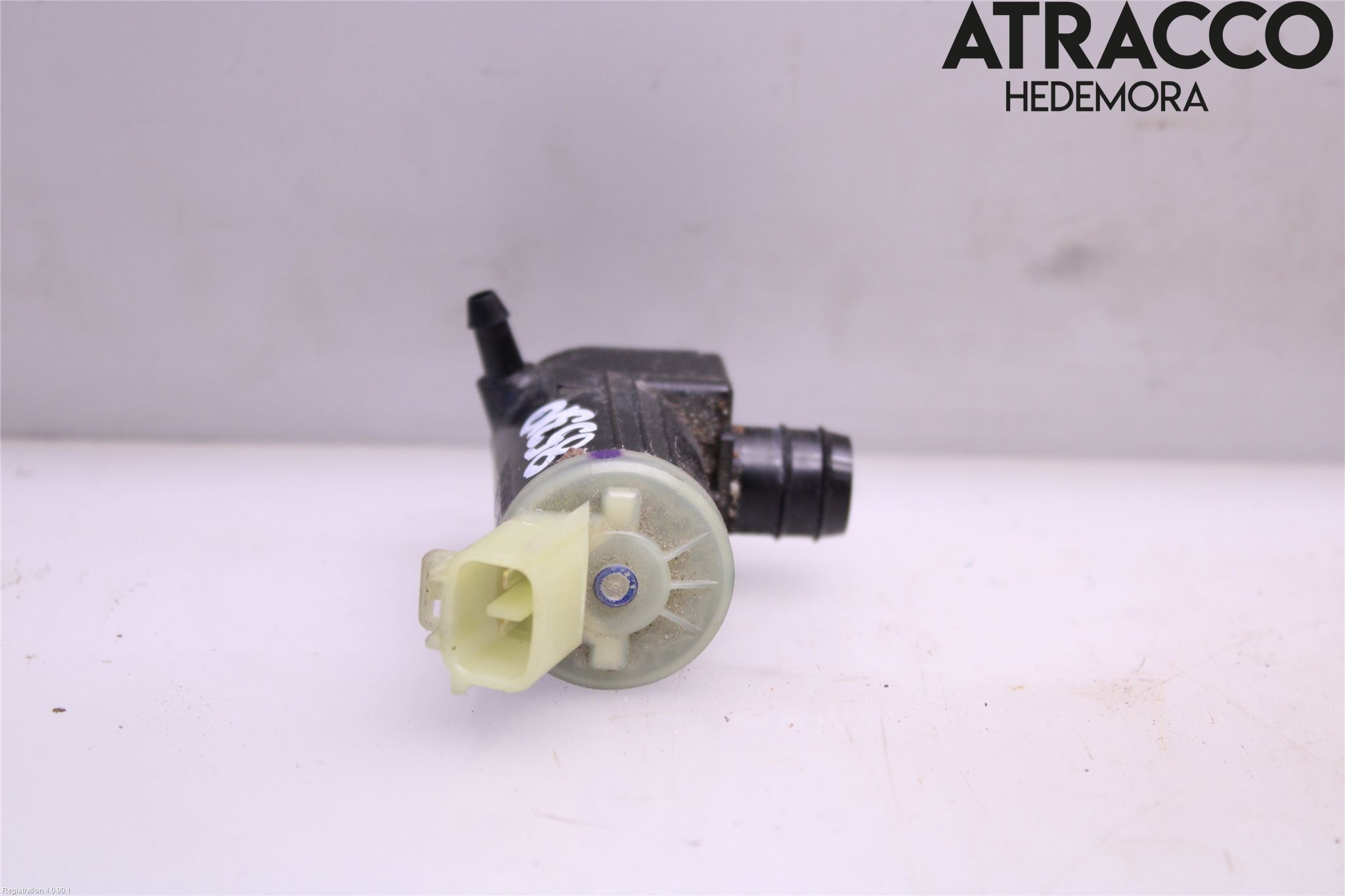 Suzuki SWIFT 17-24 Spylerpumpe Frontrute